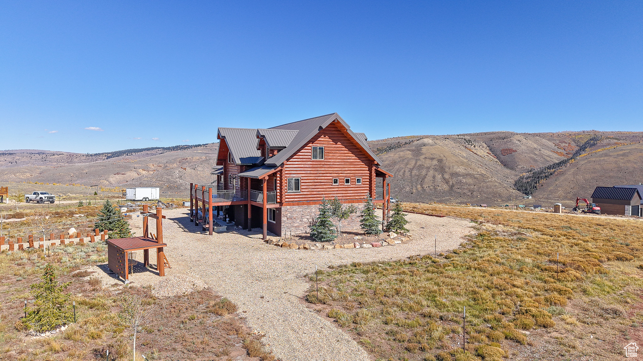 ASPEN COVE - Residential