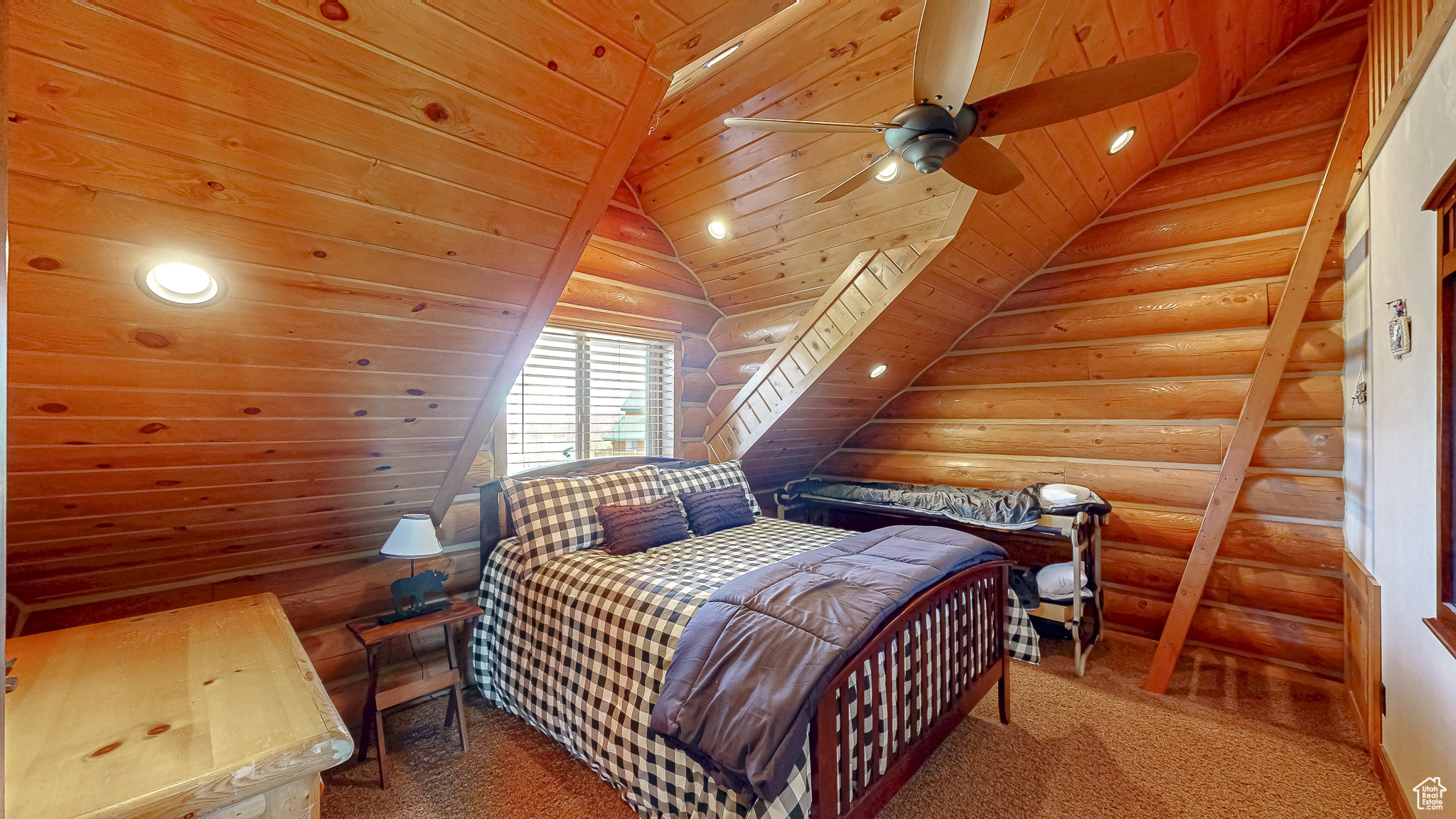 ASPEN COVE - Residential