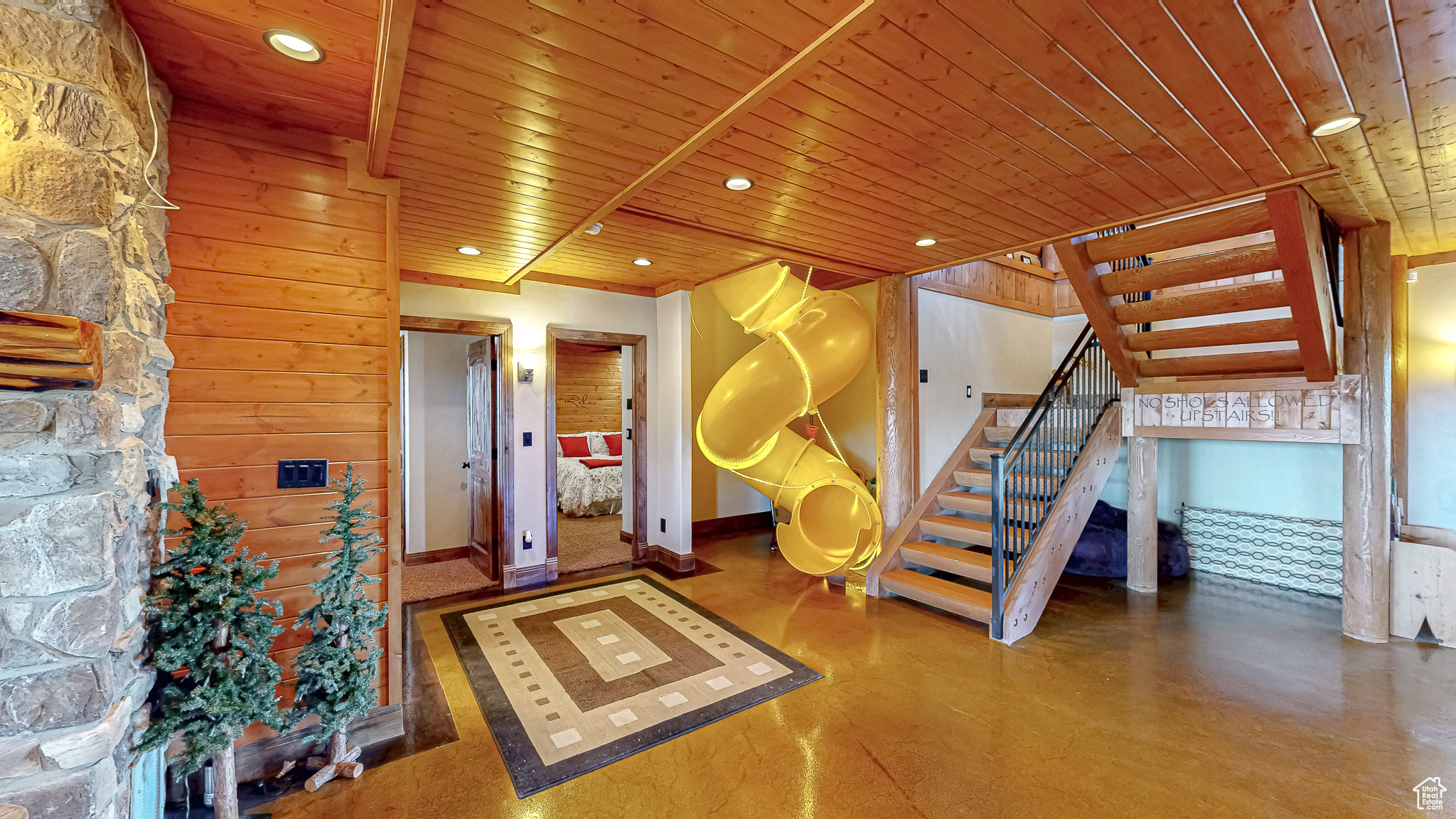 ASPEN COVE - Residential