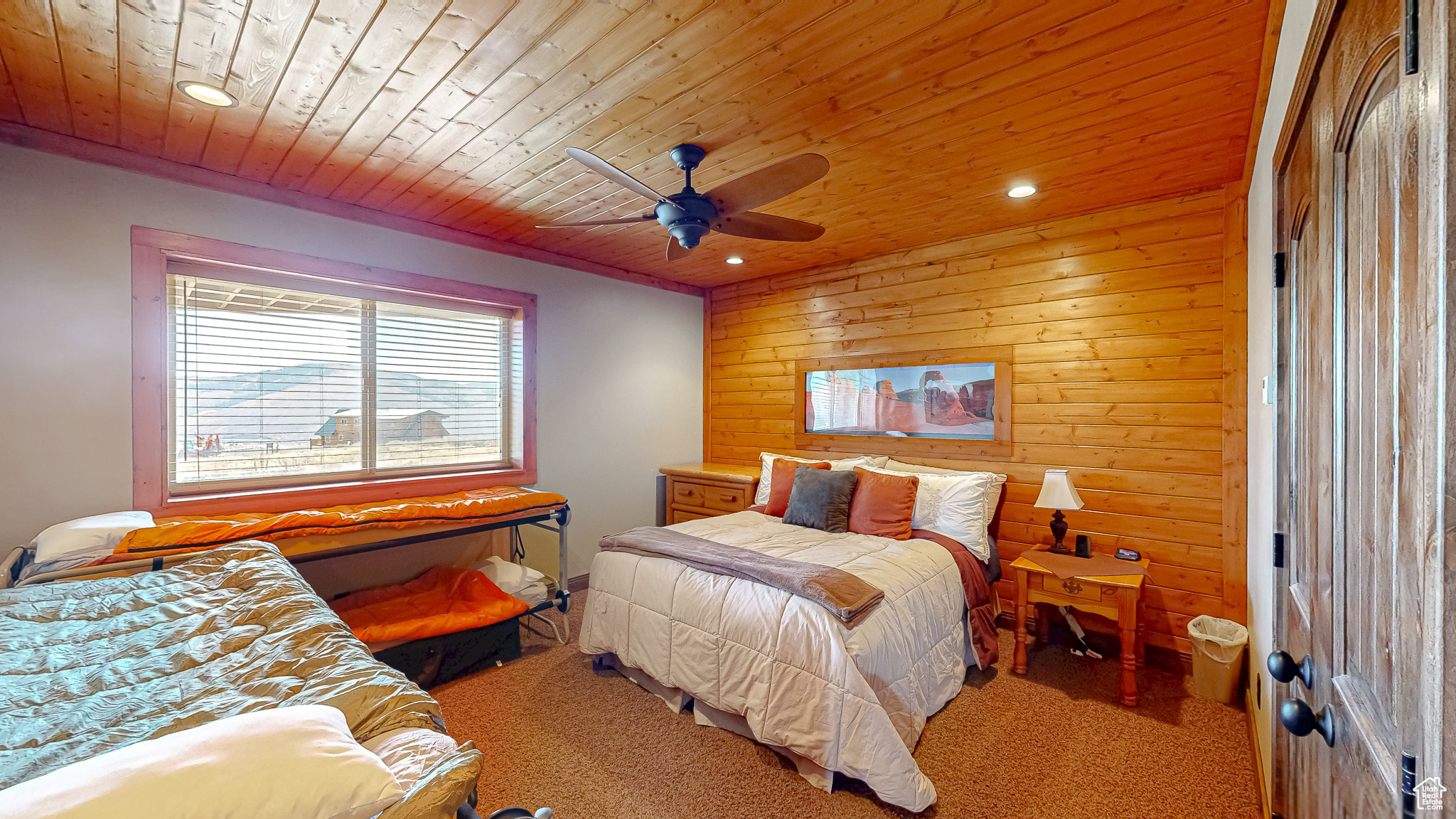 ASPEN COVE - Residential