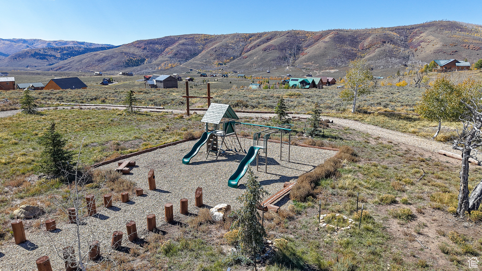 ASPEN COVE - Residential