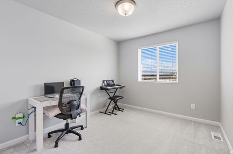 Tiny photo for 71 N VERANDA CT, Saratoga Springs, UT 84045 (MLS # 2153499)