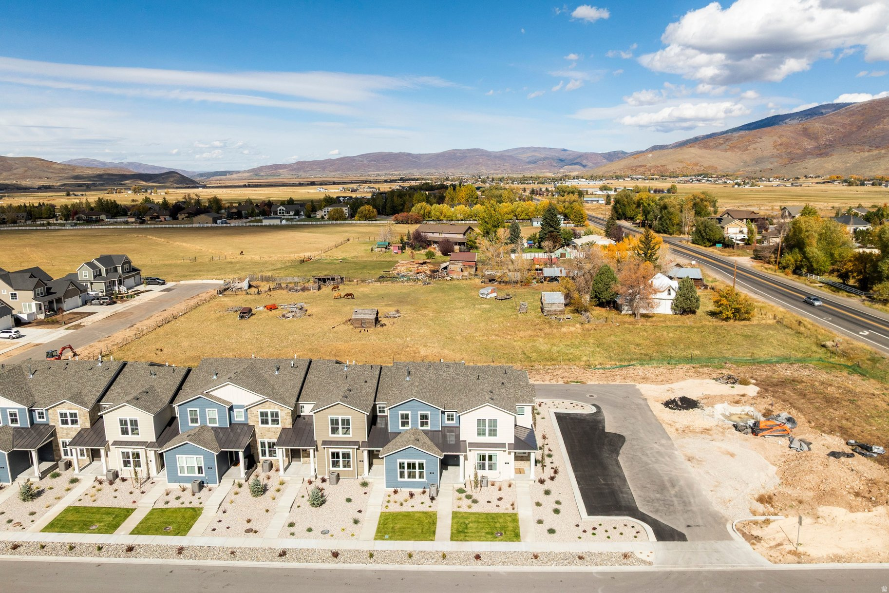 FRANCIS COMMONS - Residential