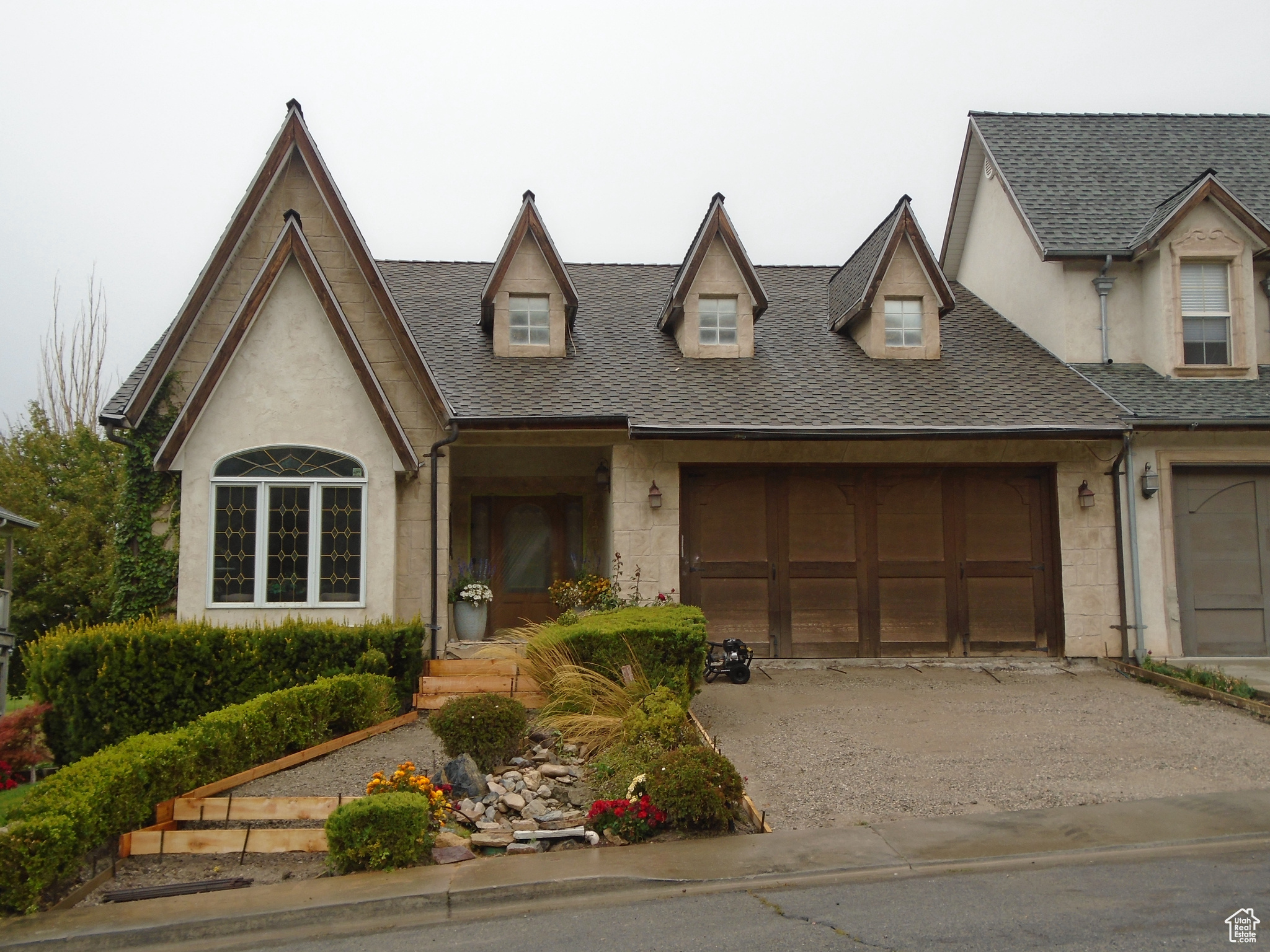 OAKS PH 1 - Residential Income