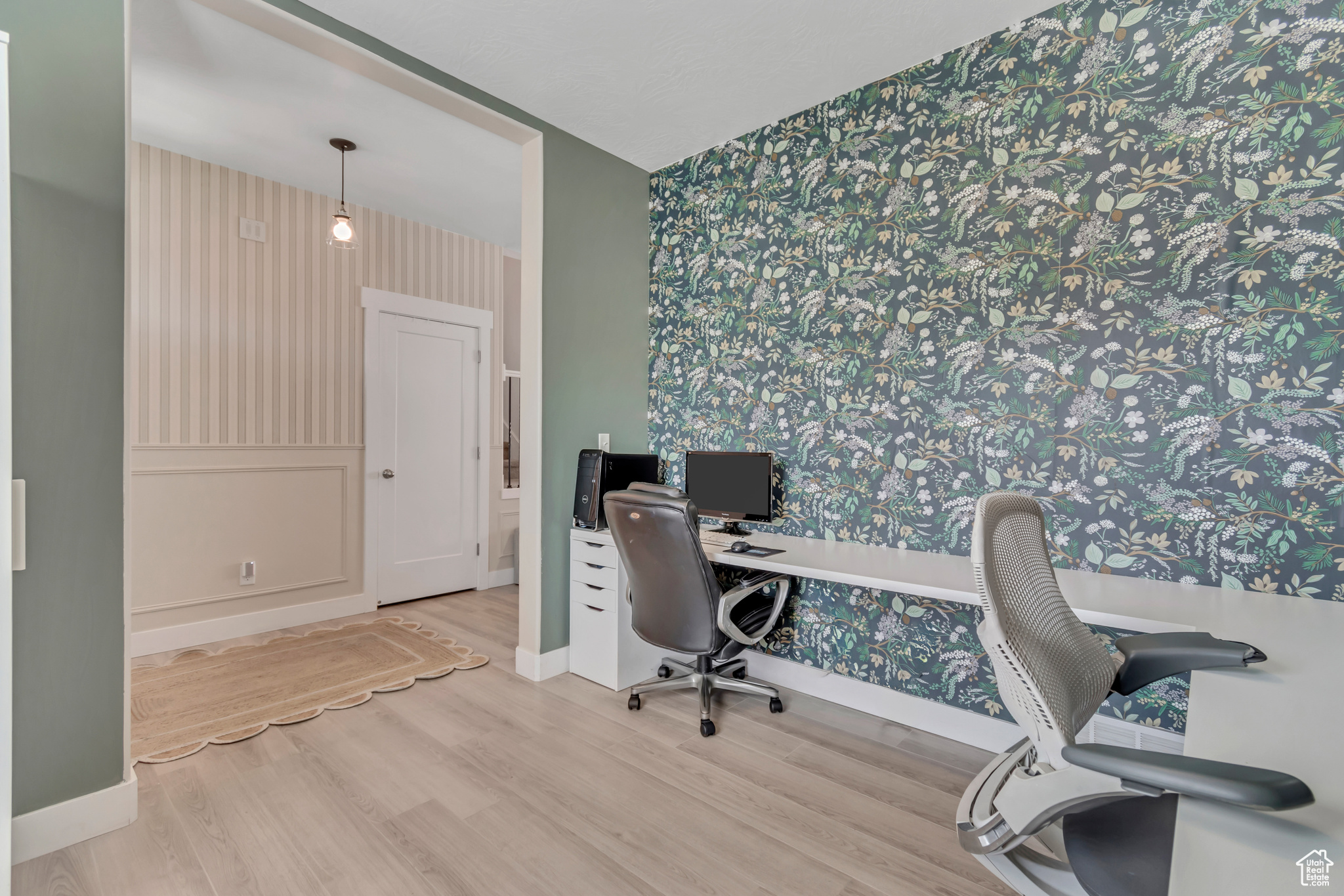 Eagle Mountain, Utah 84005, United States, 5 Bedrooms Bedrooms, ,4 BathroomsBathrooms,Residential,Active,169231