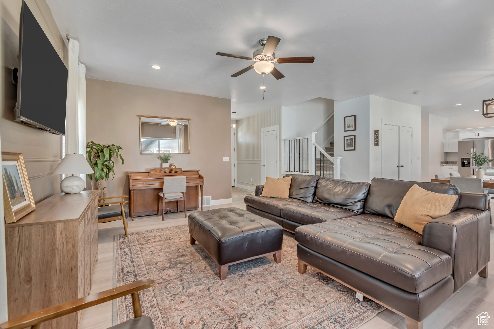 Eagle Mountain, Utah 84005, United States, 5 Bedrooms Bedrooms, ,4 BathroomsBathrooms,Residential,Active,169231