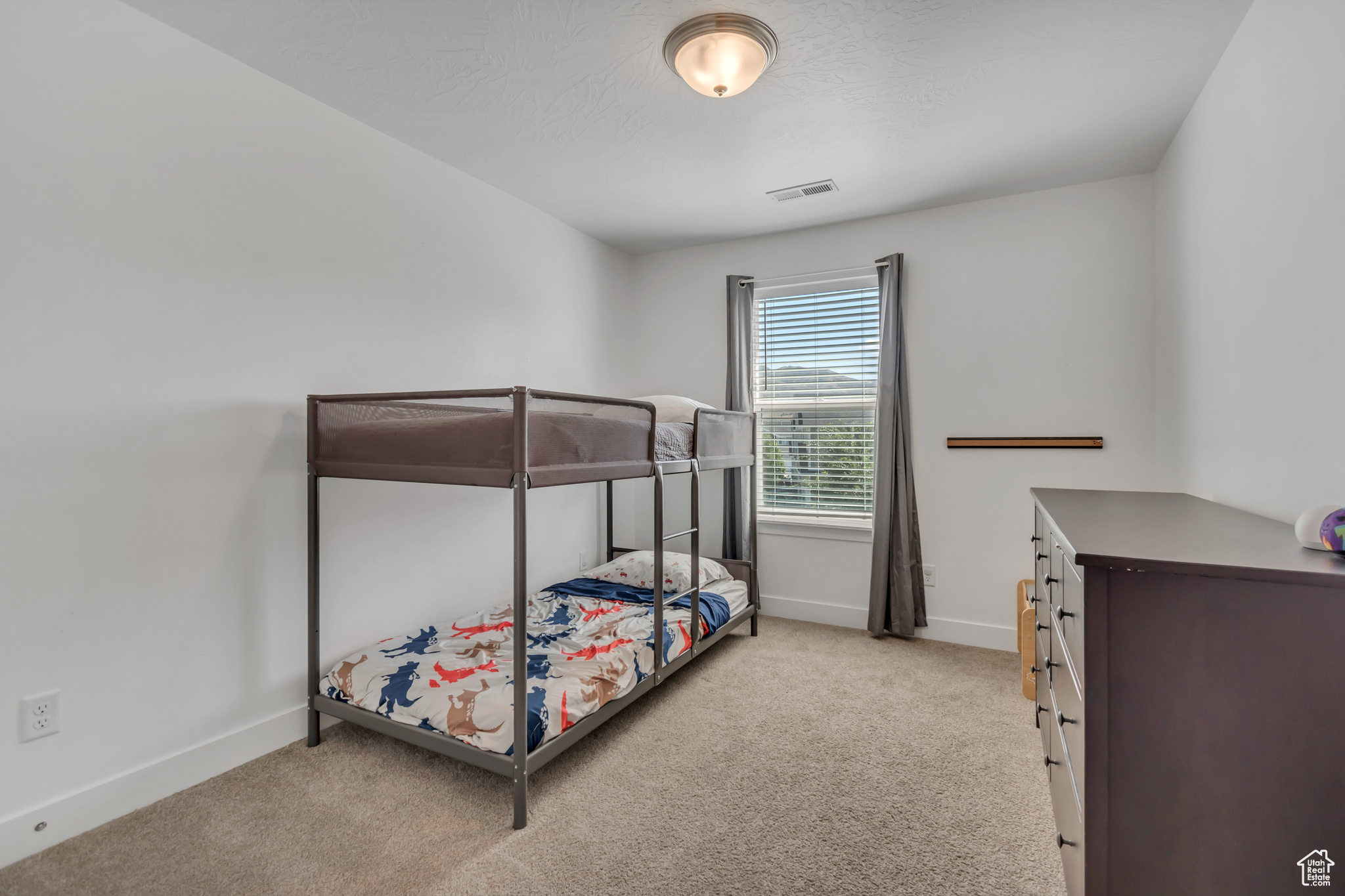 Eagle Mountain, Utah 84005, United States, 5 Bedrooms Bedrooms, ,4 BathroomsBathrooms,Residential,Active,169231