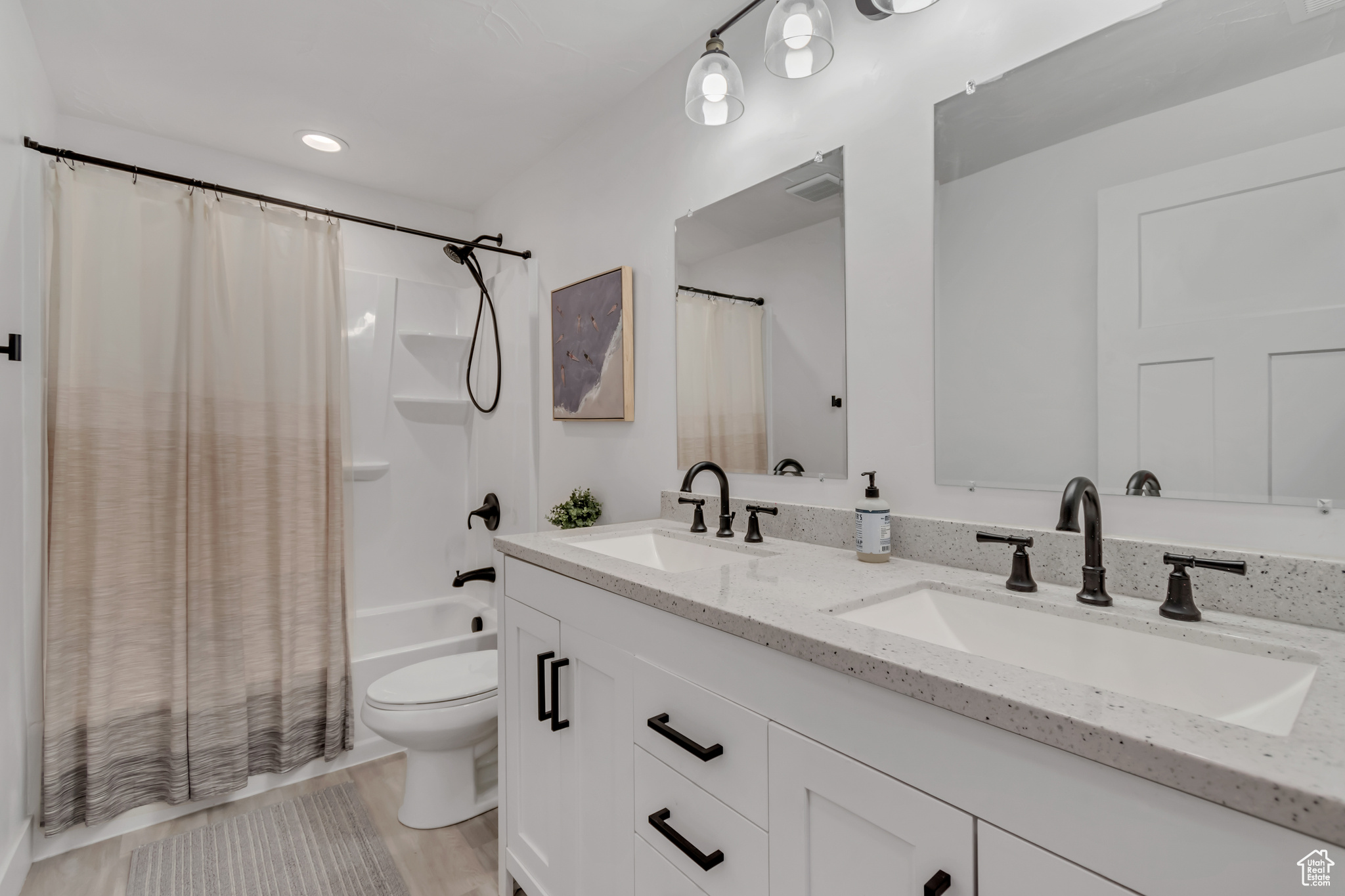 Eagle Mountain, Utah 84005, United States, 5 Bedrooms Bedrooms, ,4 BathroomsBathrooms,Residential,Active,169231