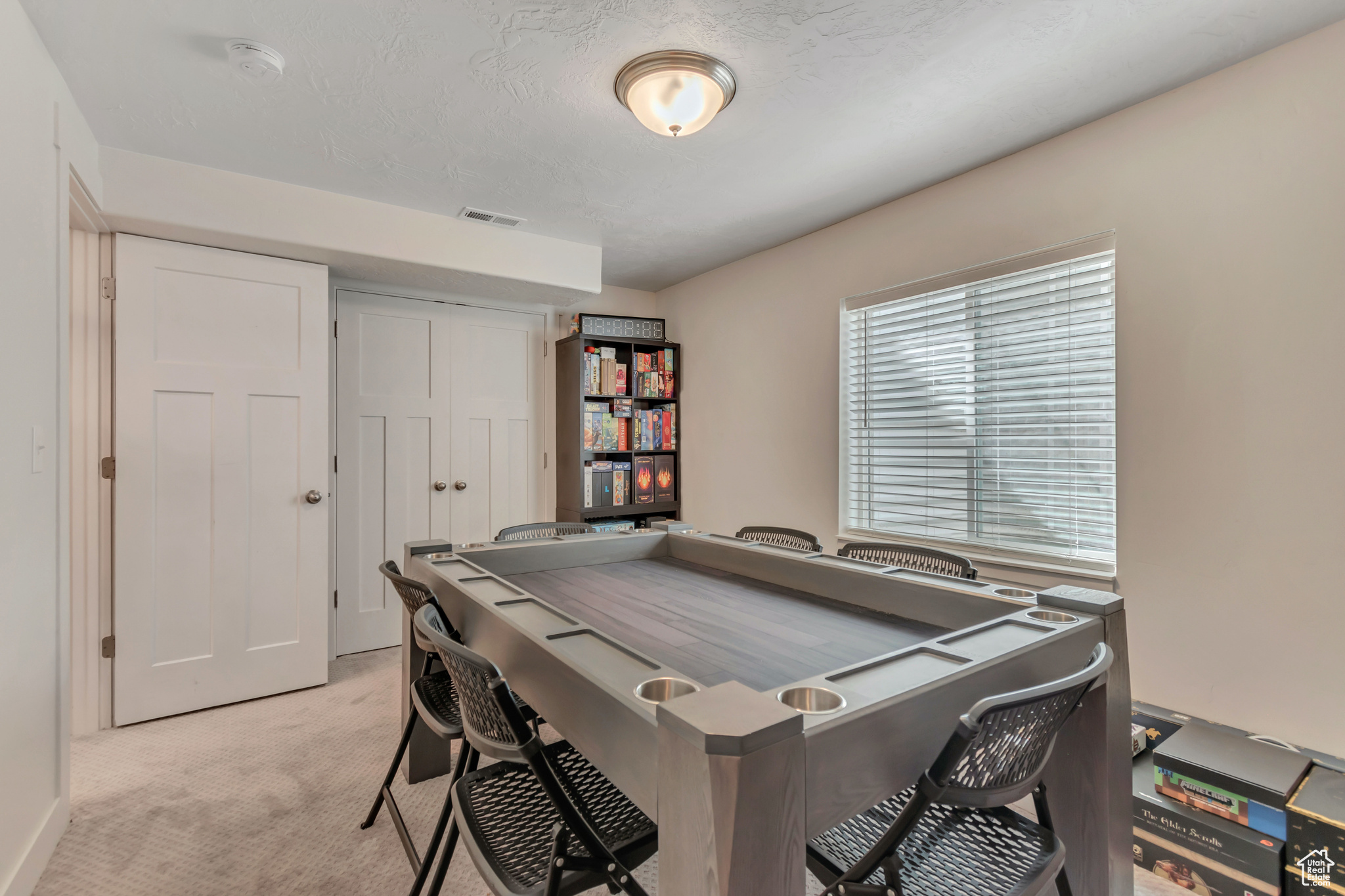 Eagle Mountain, Utah 84005, United States, 5 Bedrooms Bedrooms, ,4 BathroomsBathrooms,Residential,Active,169231