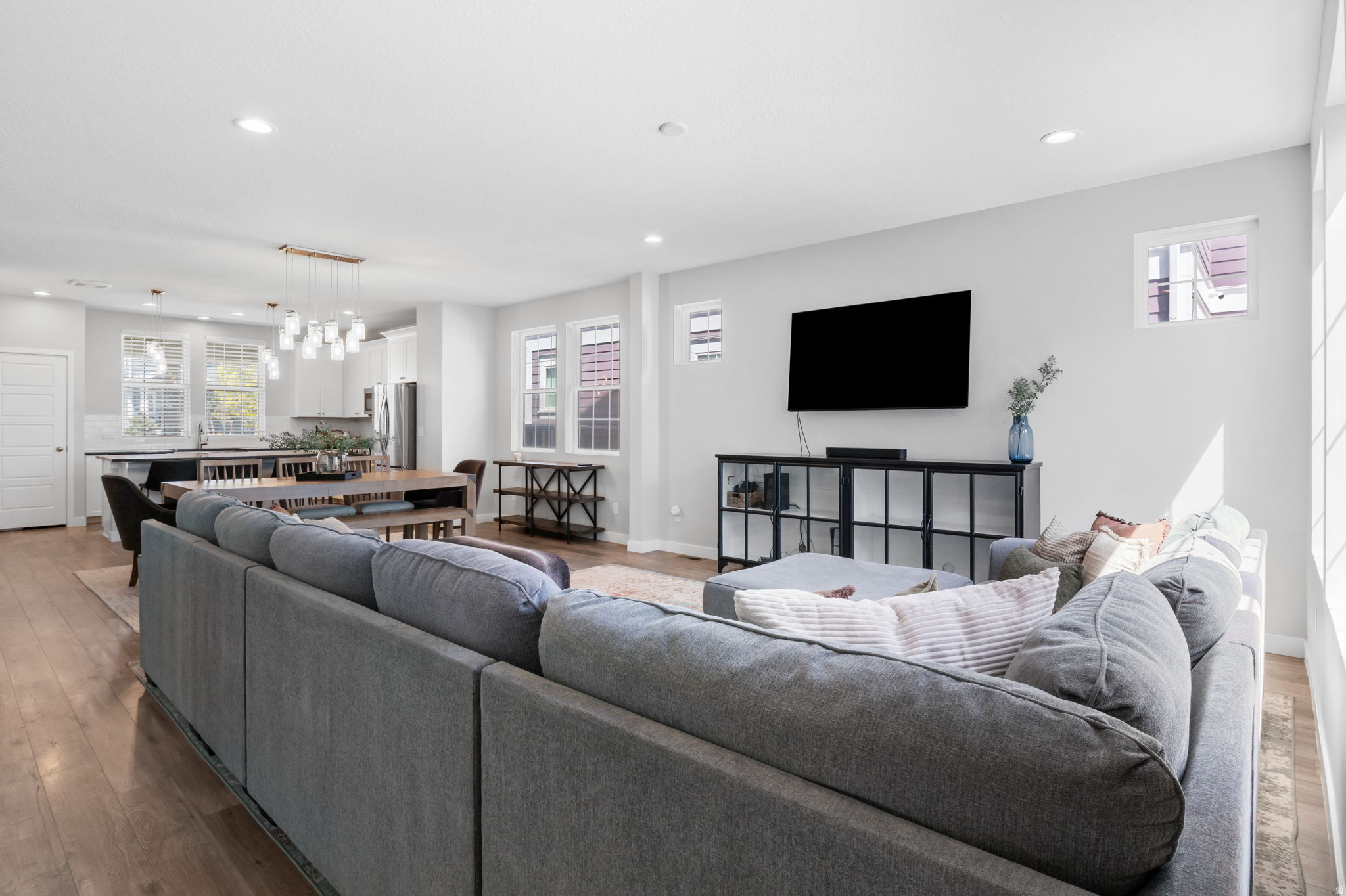 DAYBREAK - Residential Income