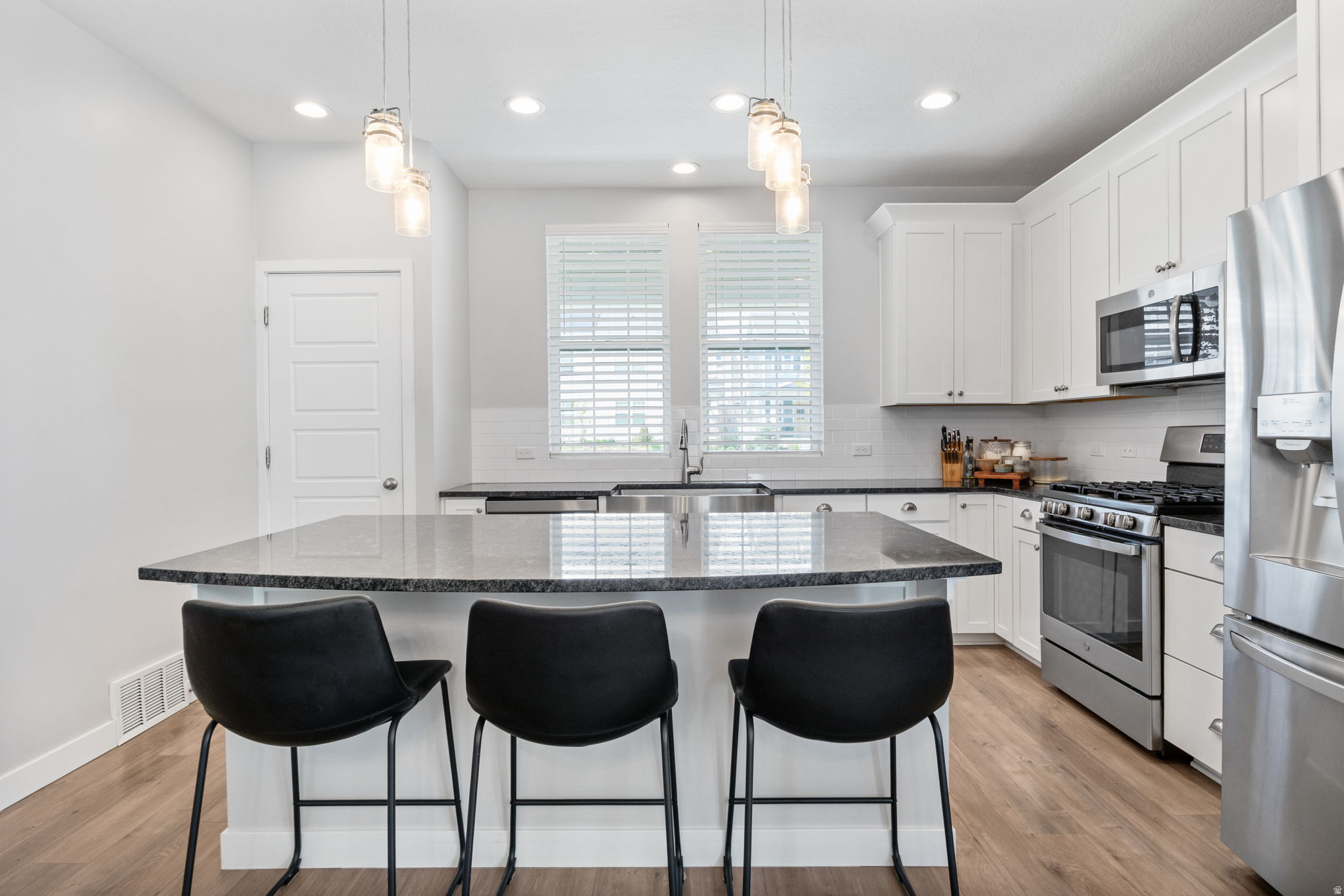 DAYBREAK - Residential Income