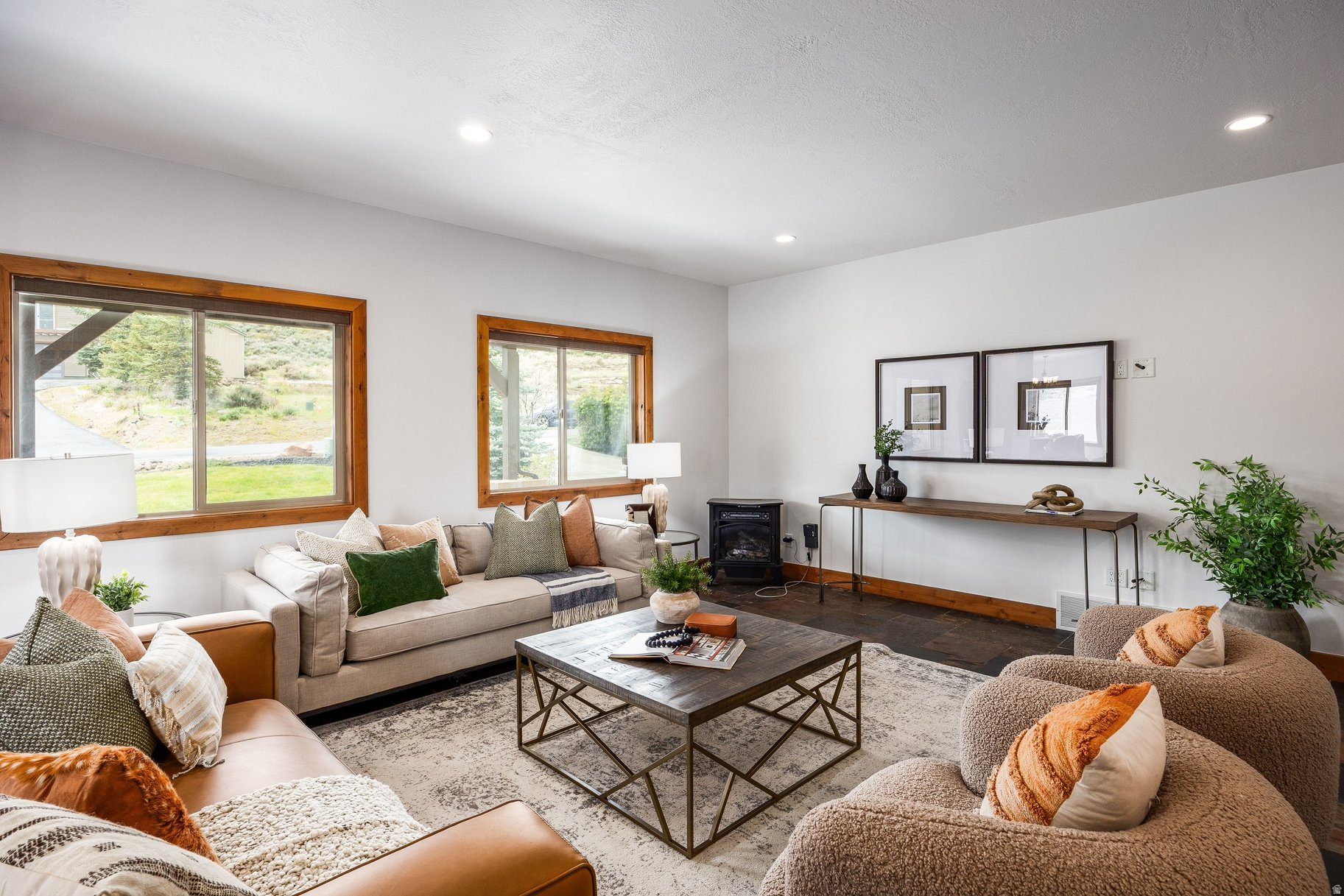 HIGHLAND ESTATES - Residential