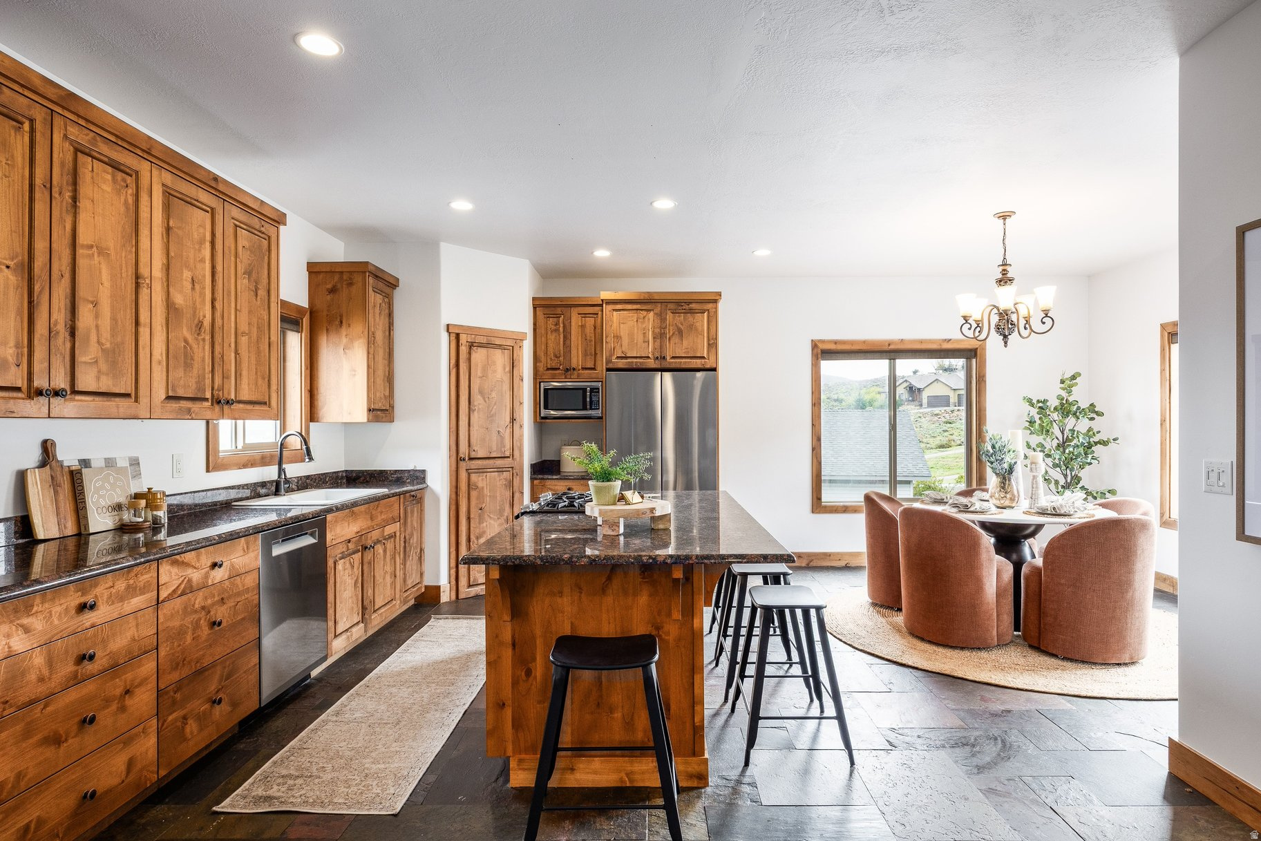 HIGHLAND ESTATES - Residential