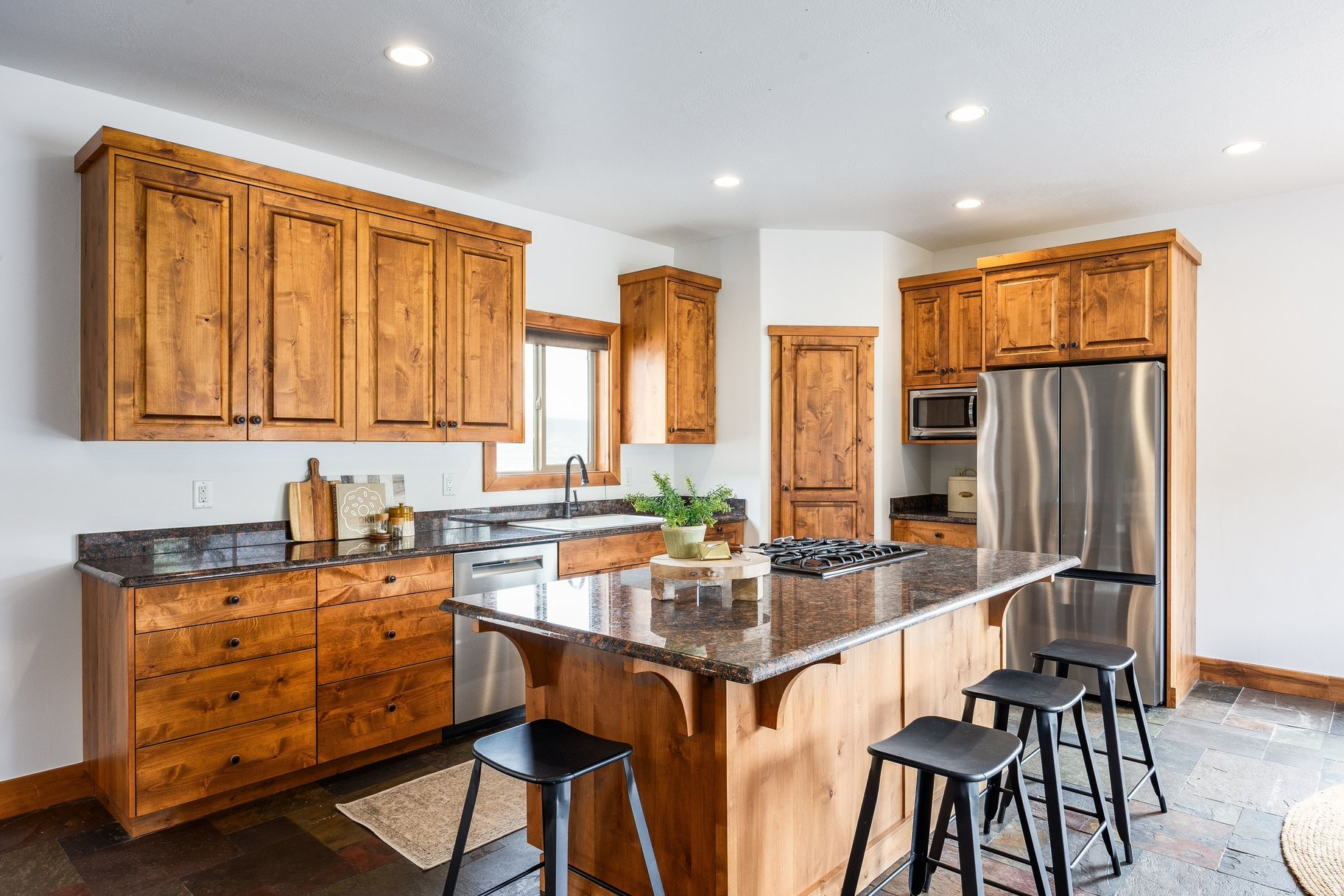 HIGHLAND ESTATES - Residential