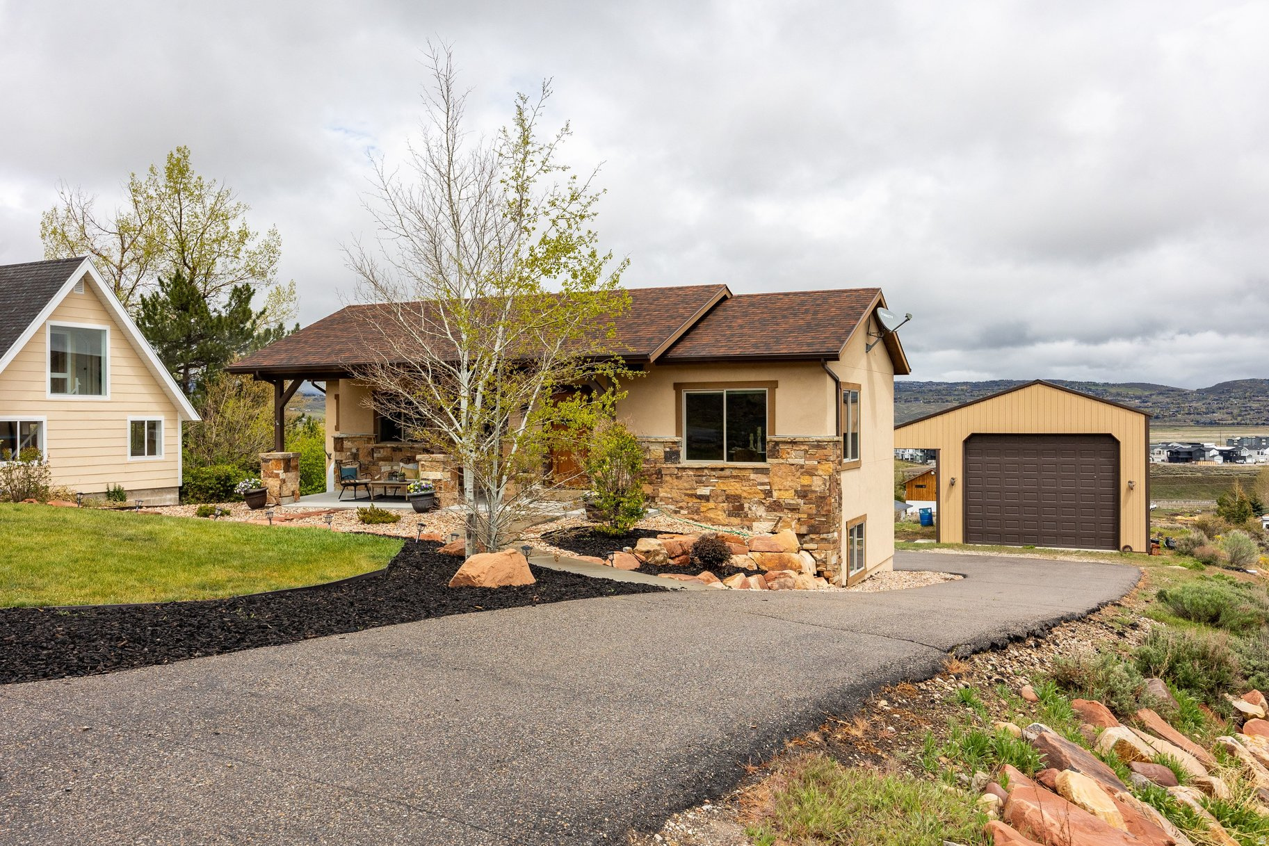 HIGHLAND ESTATES - Residential
