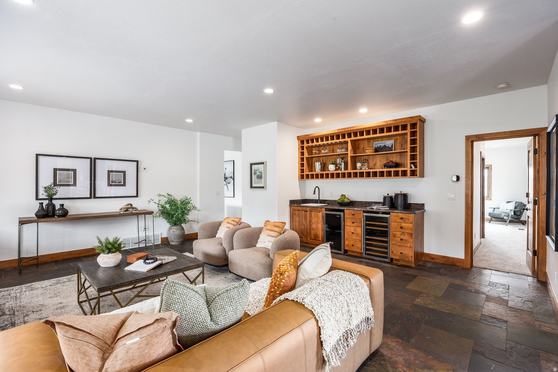 HIGHLAND ESTATES - Residential