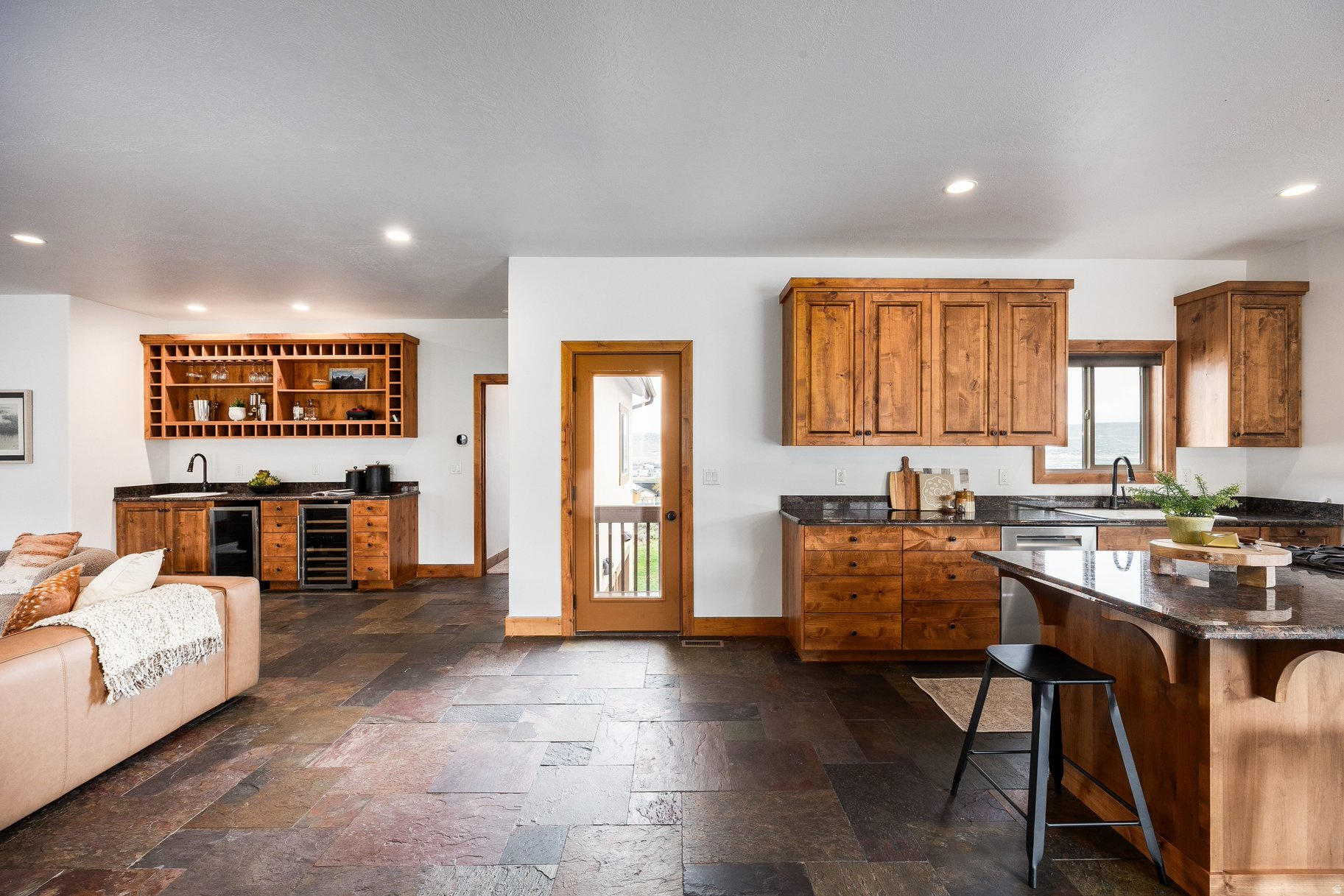 HIGHLAND ESTATES - Residential