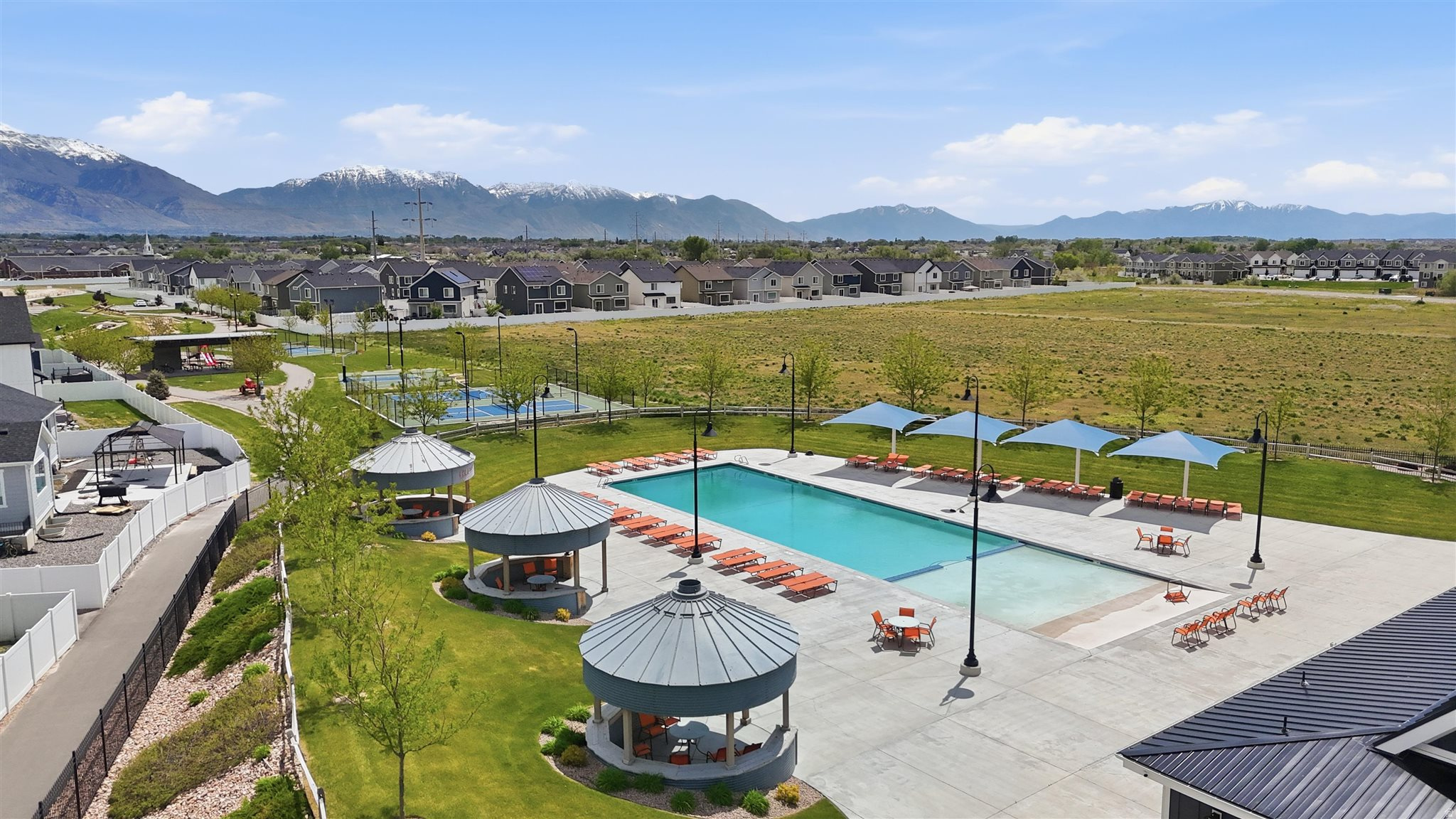 COLD SPRING RANCH - Residential