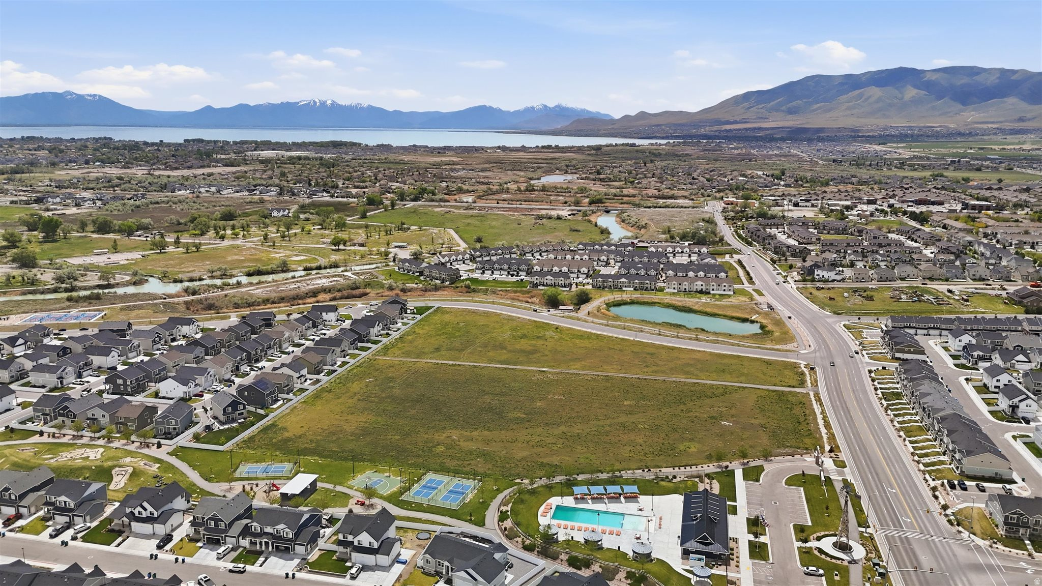 COLD SPRING RANCH - Residential