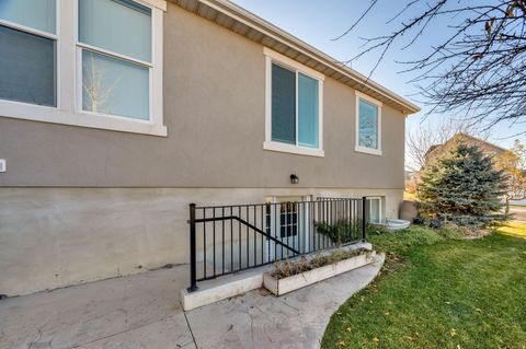 Tiny photo for 578 W SKY HAWK WAY, Elk Ridge, UT 84651 (MLS # 2126830)