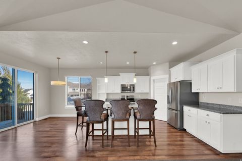 Tiny photo for 578 W SKY HAWK WAY, Elk Ridge, UT 84651 (MLS # 2126830)