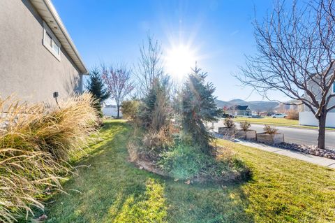 Tiny photo for 578 W SKY HAWK WAY, Elk Ridge, UT 84651 (MLS # 2126830)