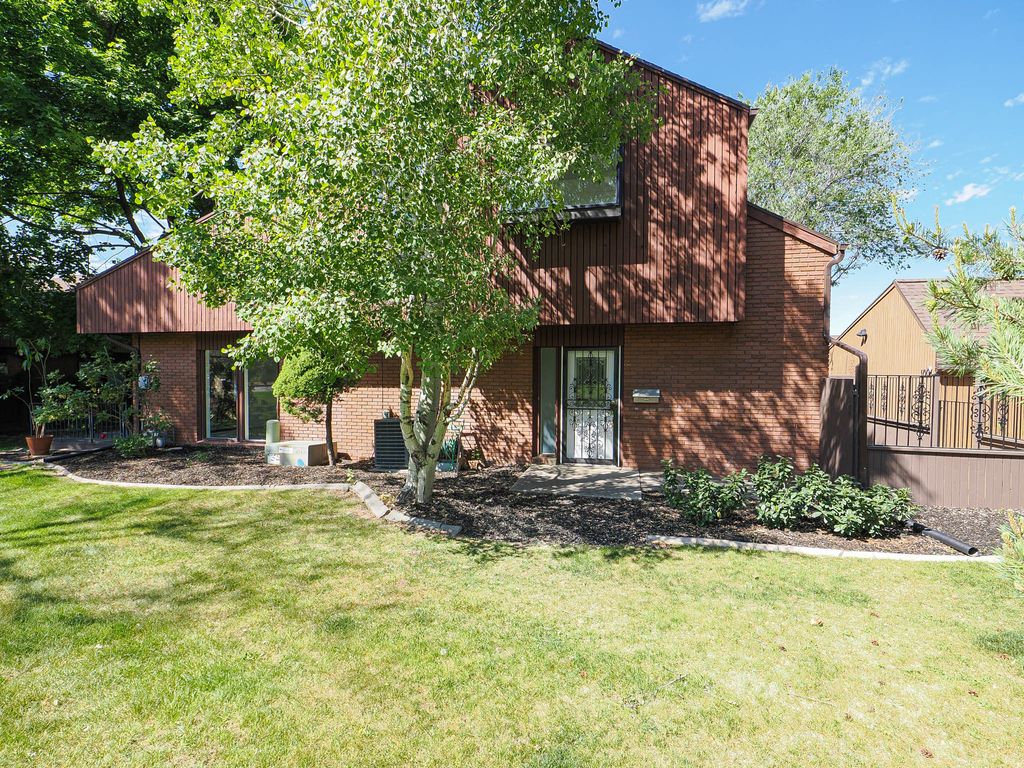 Photo of 2082 E MICHIGAN AVE, Salt Lake City, UT 84108 (MLS # 2158286)