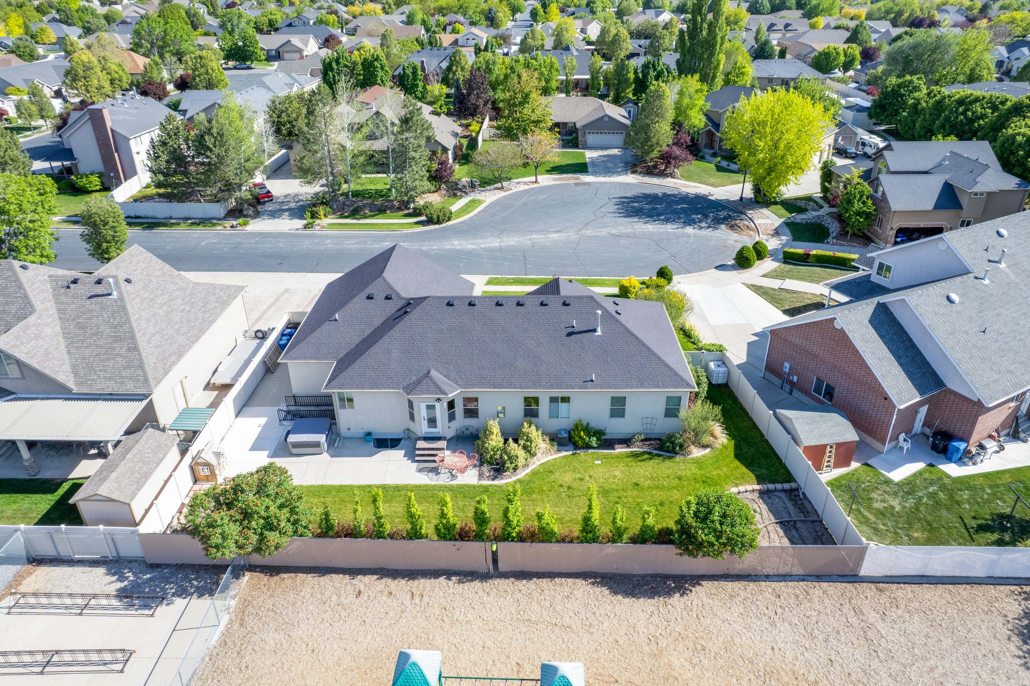 COYOTE COVE - Residential