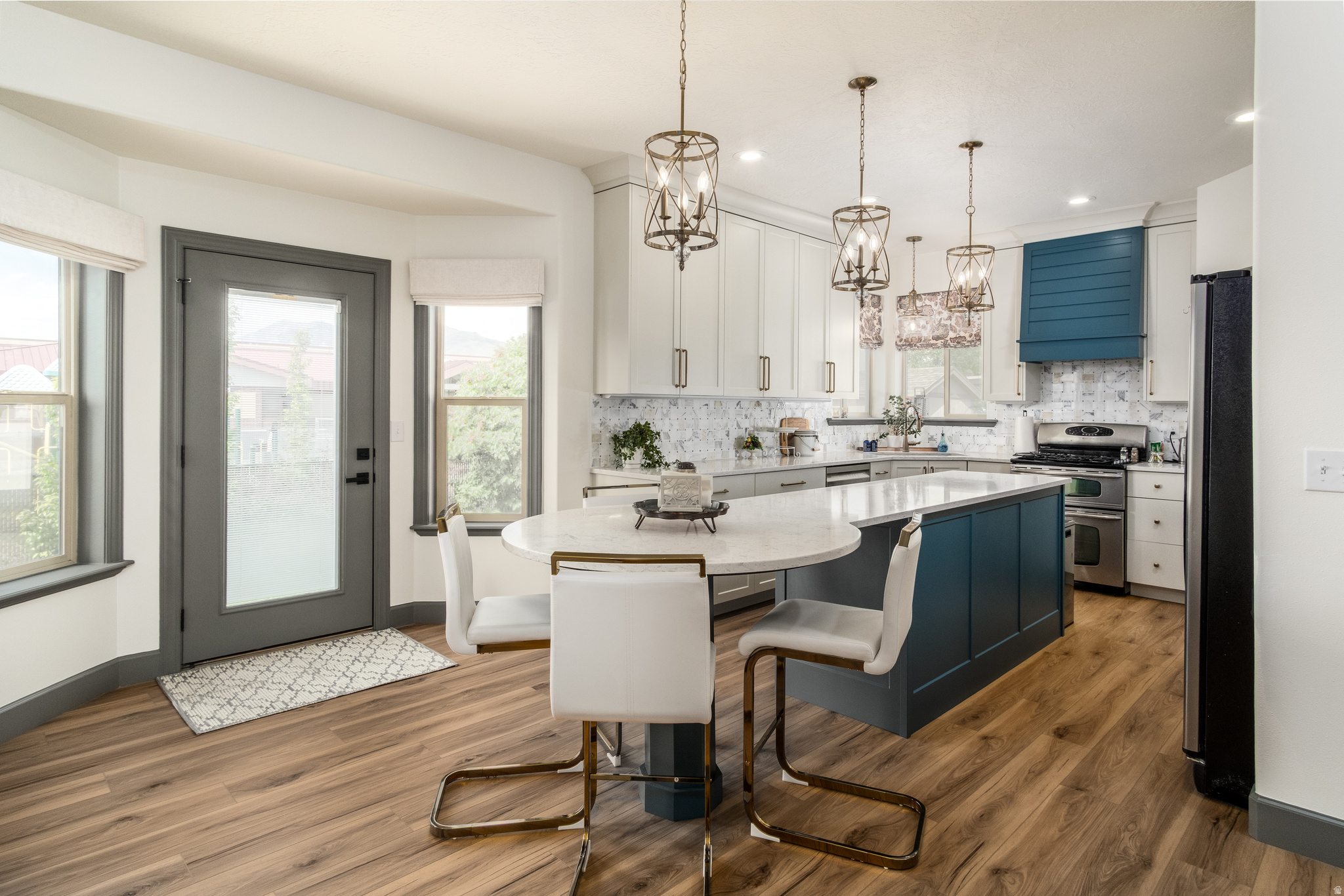 COYOTE COVE - Residential