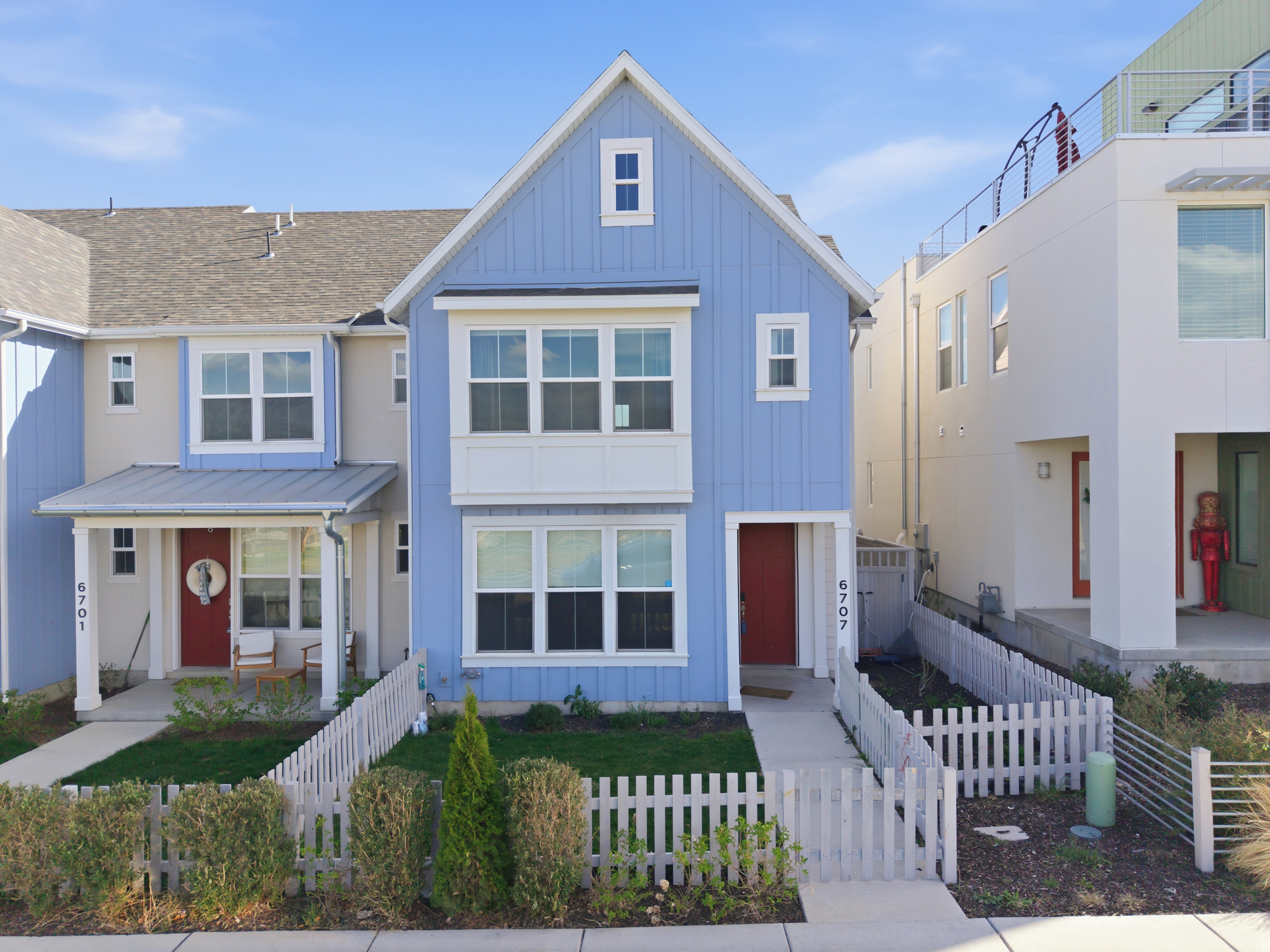 DAYBREAK - Residential