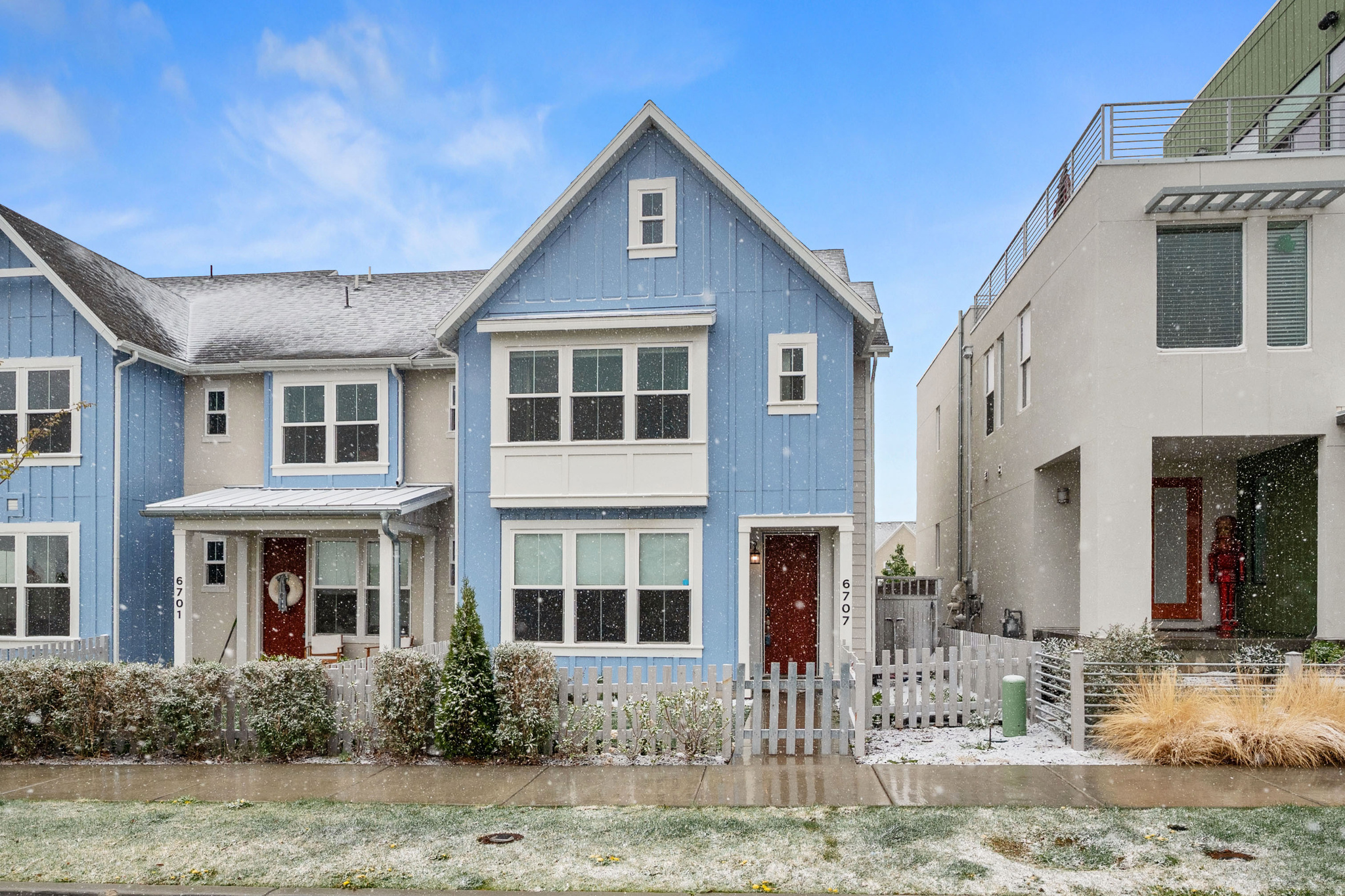 DAYBREAK - Residential