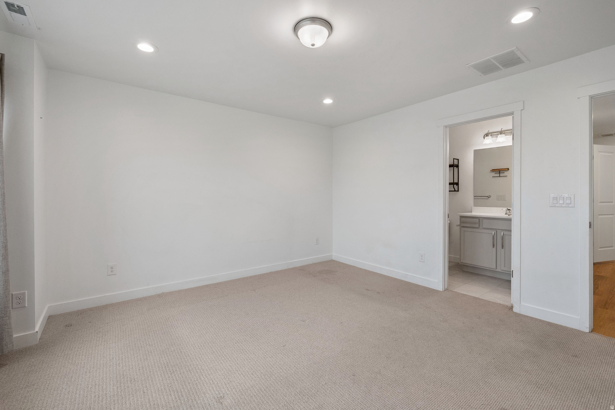 DAYBREAK - Residential