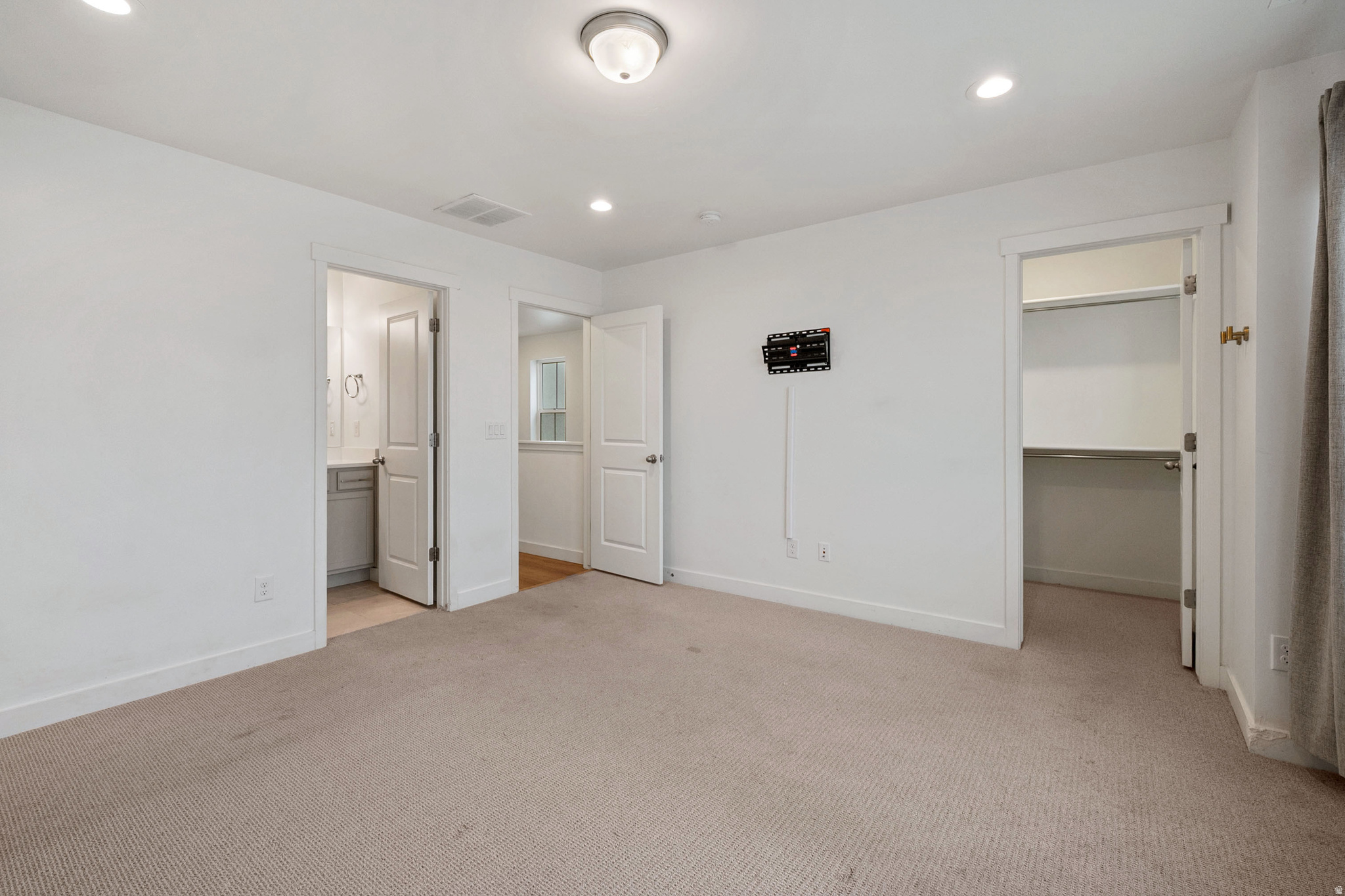 DAYBREAK - Residential