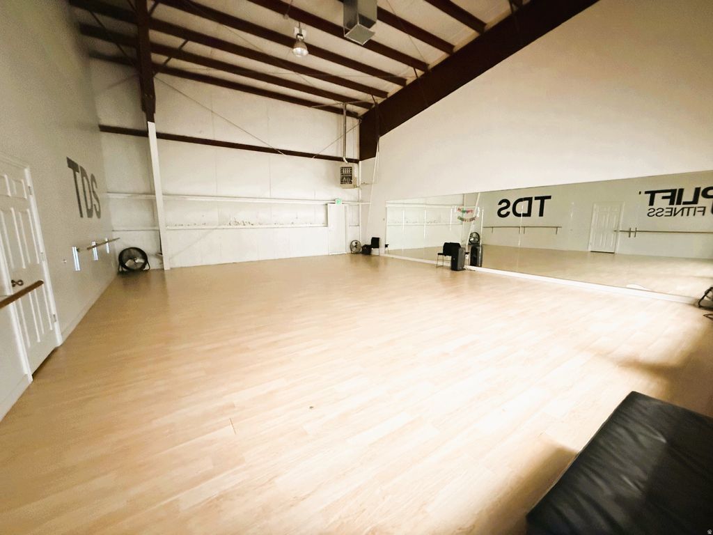 Photo of 576 W STATE ROAD 198, Salem, UT 84653 (MLS # 2146367)