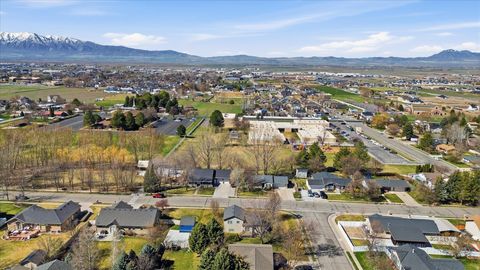 Tiny photo for 2842 N 920 E, North Logan, UT 84341 (MLS # 2145064)