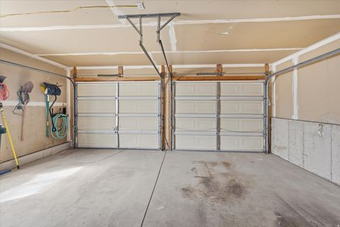 Tiny photo for 2842 N 920 E, North Logan, UT 84341 (MLS # 2145064)