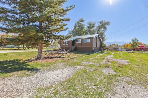 Tiny photo for 544 E 11900 S, Draper, UT 84020 (MLS # 2120703)