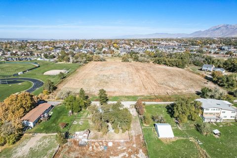 Tiny photo for 544 E 11900 S, Draper, UT 84020 (MLS # 2120703)