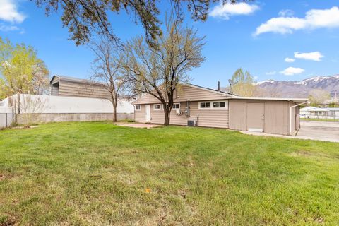Tiny photo for 831 N VALERIA DR, Layton, UT 84041 (MLS # 2147654)