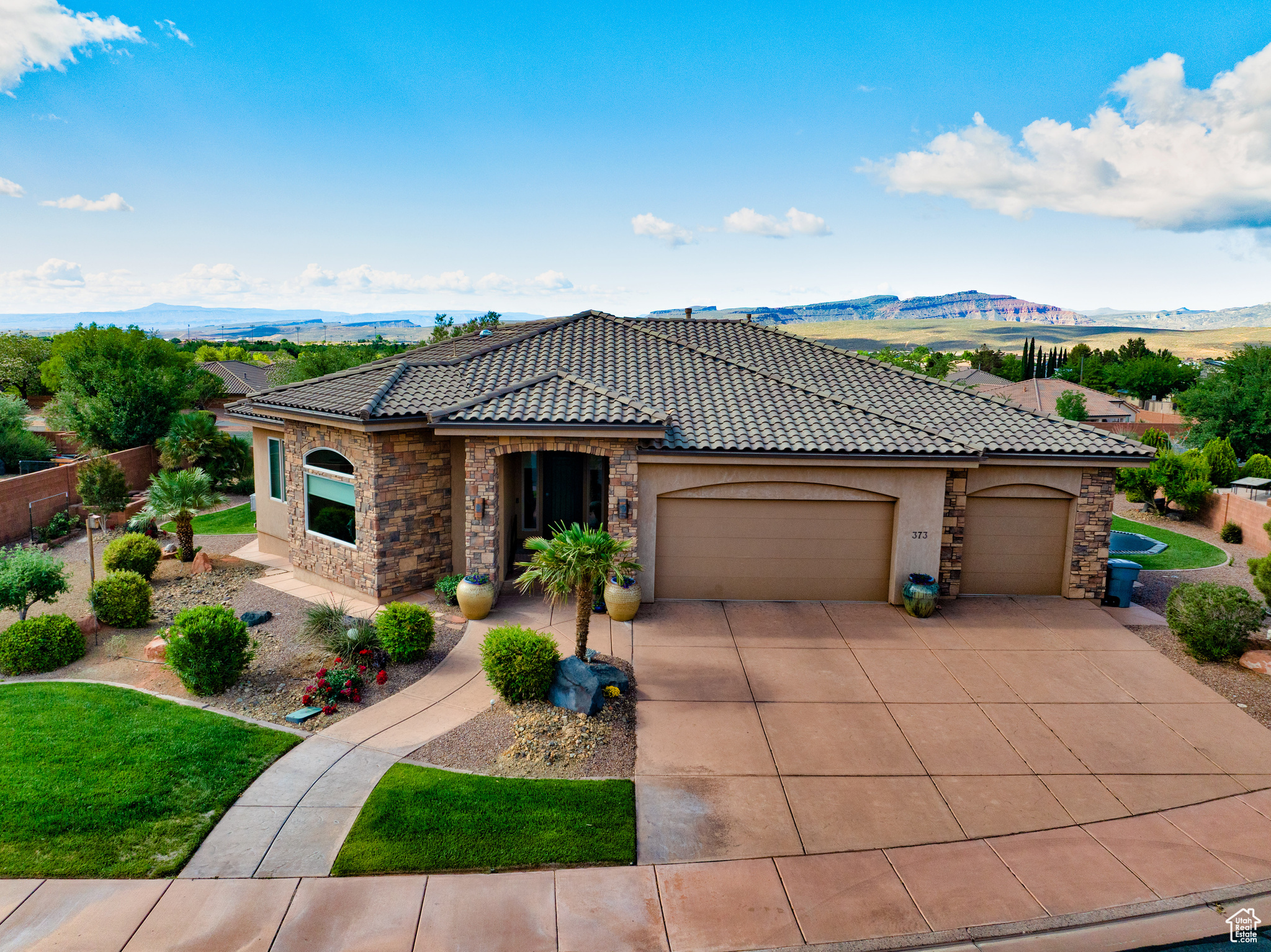 373 W Meridian Dr, Ivins, Utah image 2