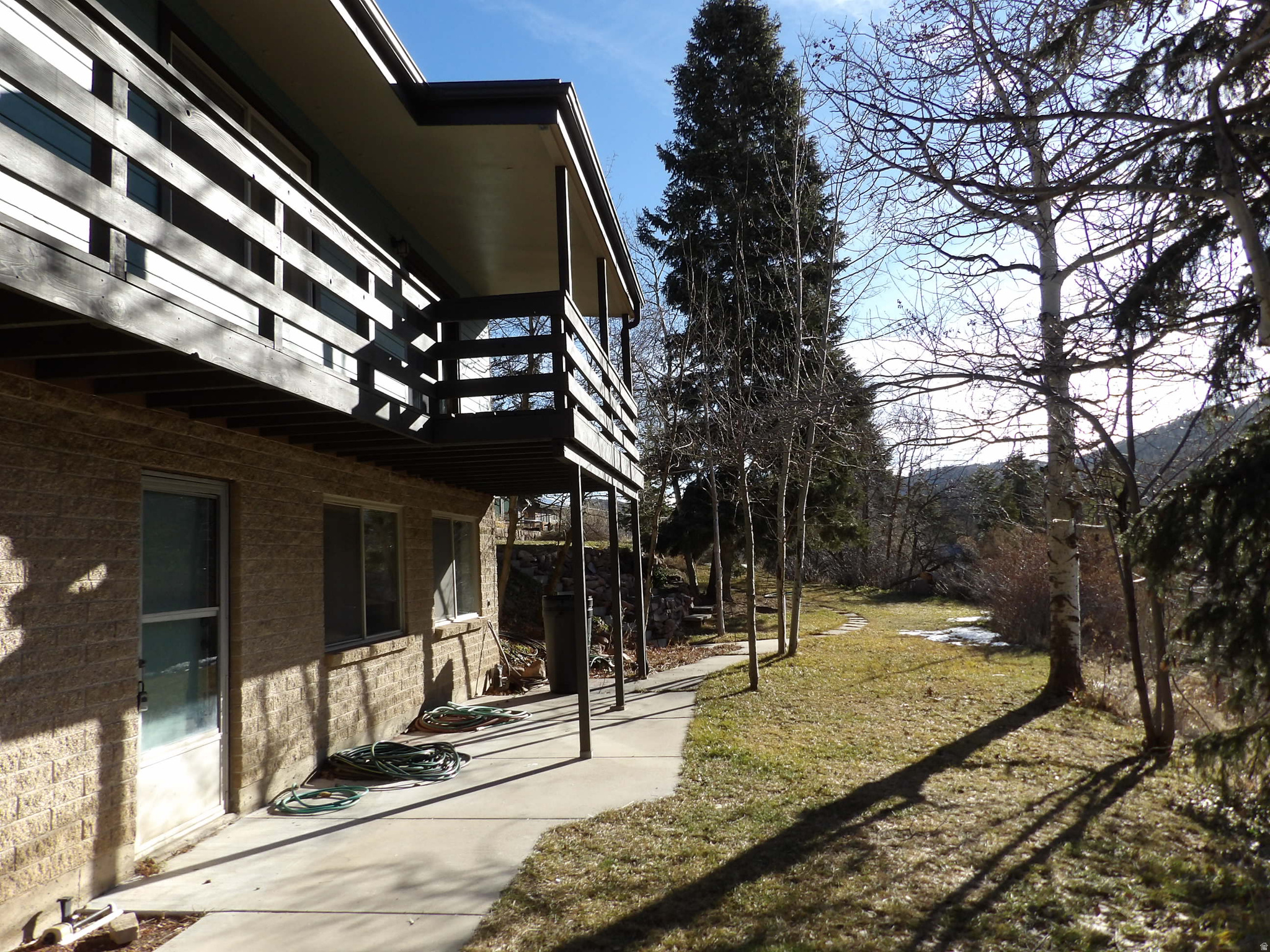 SUMMIT PARK - Residential