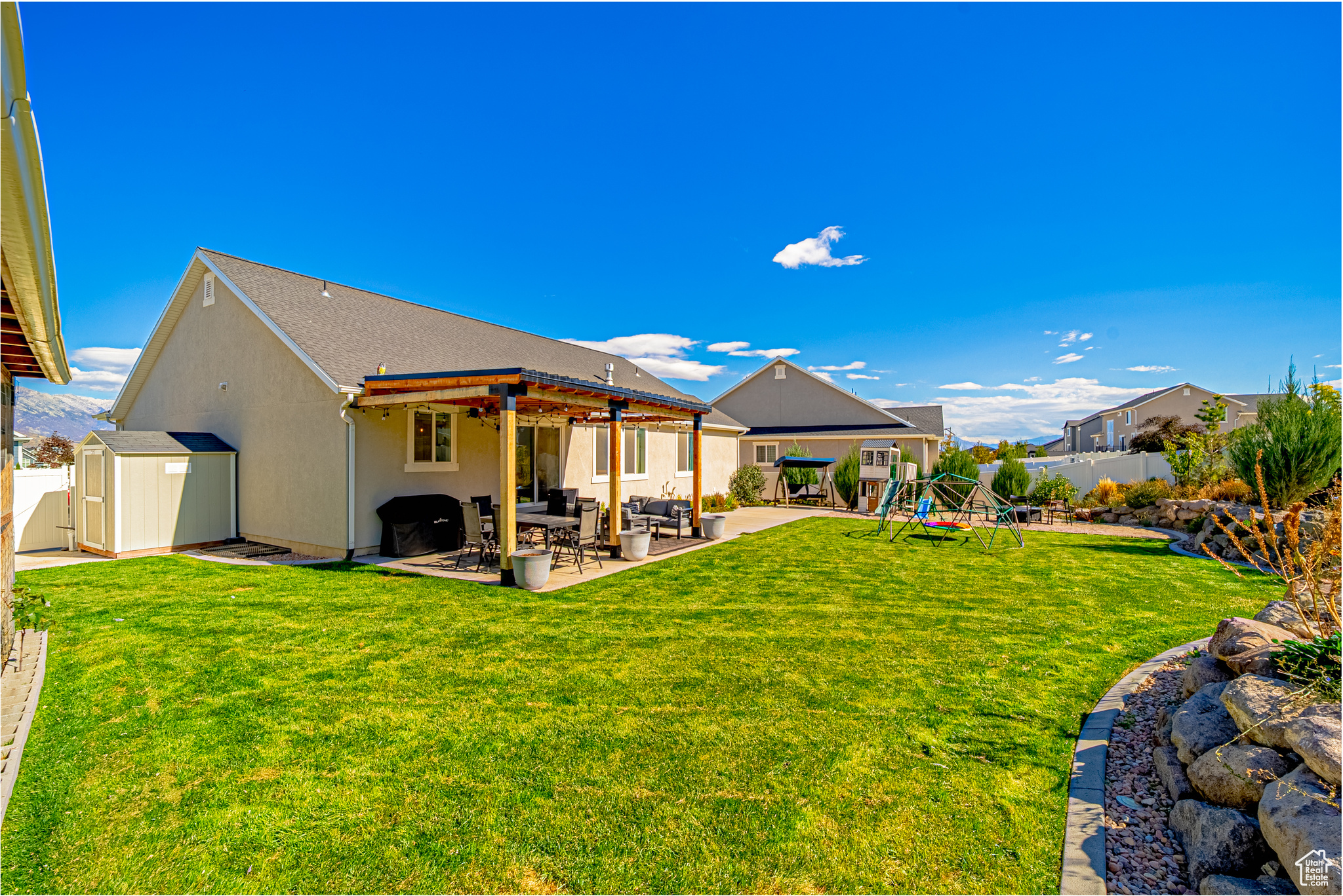 RIDGE - Residential