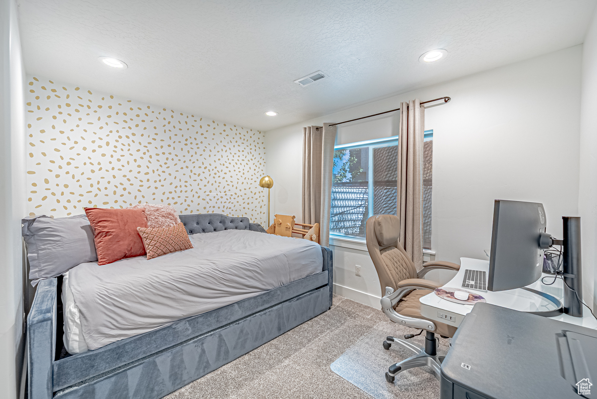 RIDGE - Residential