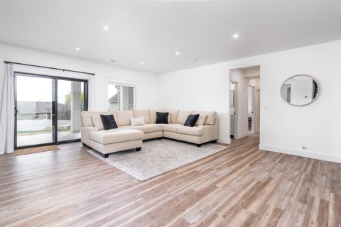 Tiny photo for 159 E 3900 N, North Ogden, UT 84414 (MLS # 2145617)