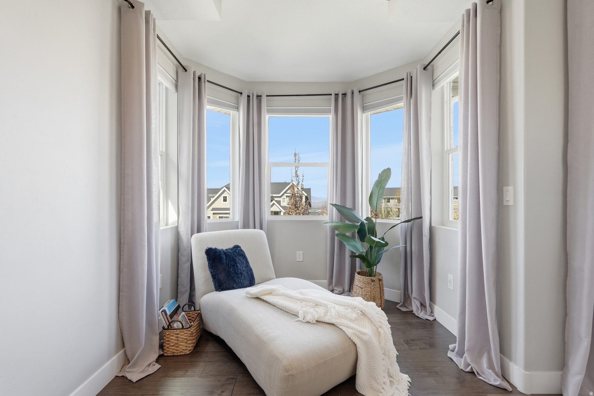 MAHOGANY RIDGE - Residential