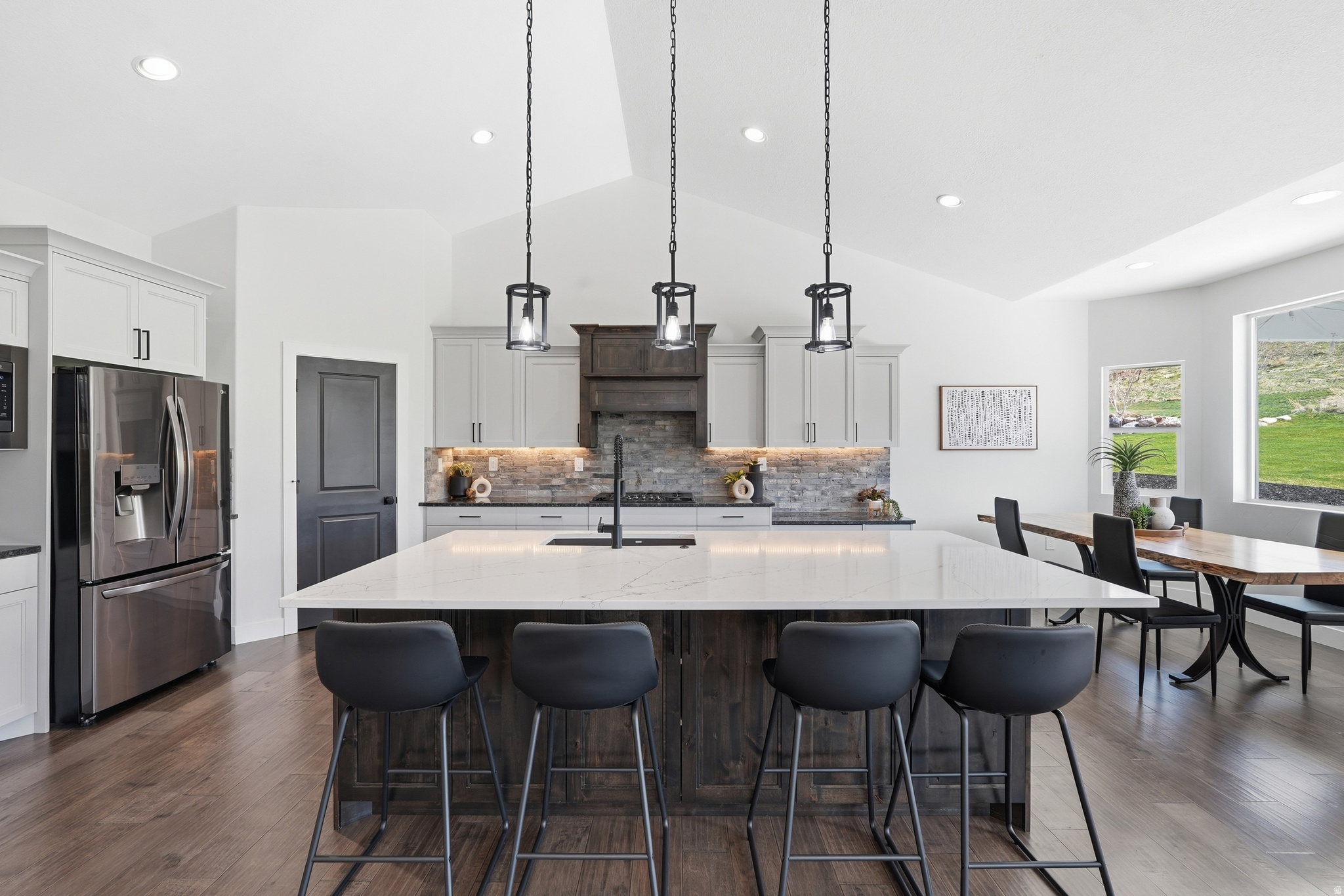 MAHOGANY RIDGE - Residential