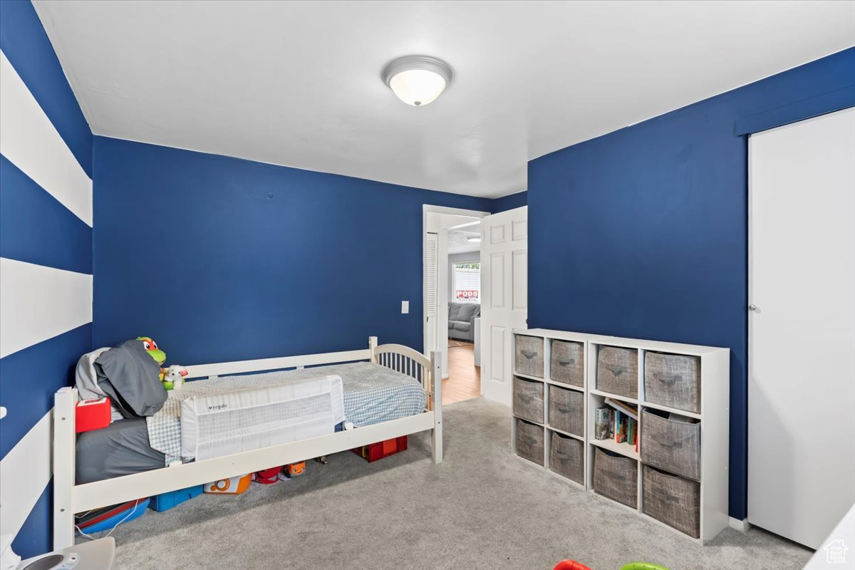 HILLSDALE - Residential