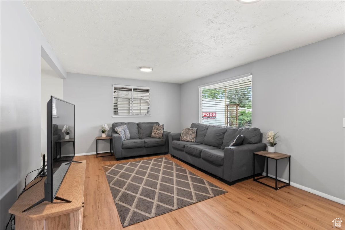 HILLSDALE - Residential