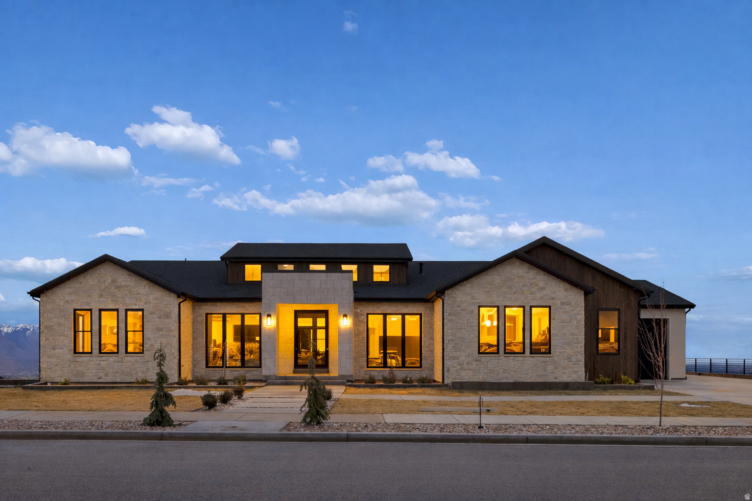 DEER CREST - Residential