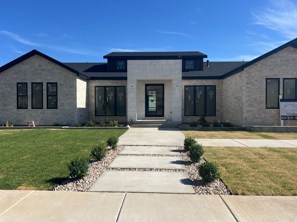 Photo of 1293 W CARIBOU CT, Pleasant View, UT 84414 (MLS # 2130195)